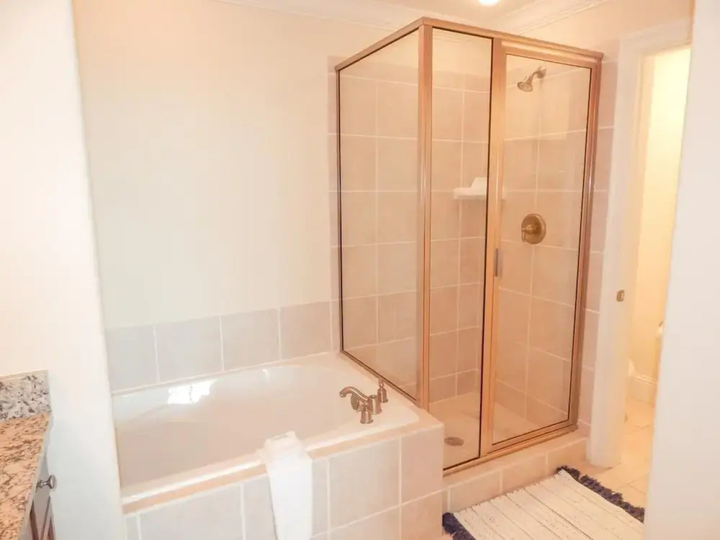 314 Holiday Isle 314 3 Bedrooms 2 Bathrooms Condo