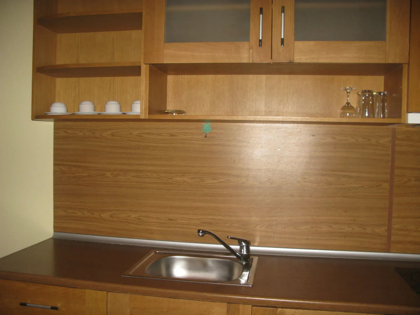 Estreya Palace & Residence