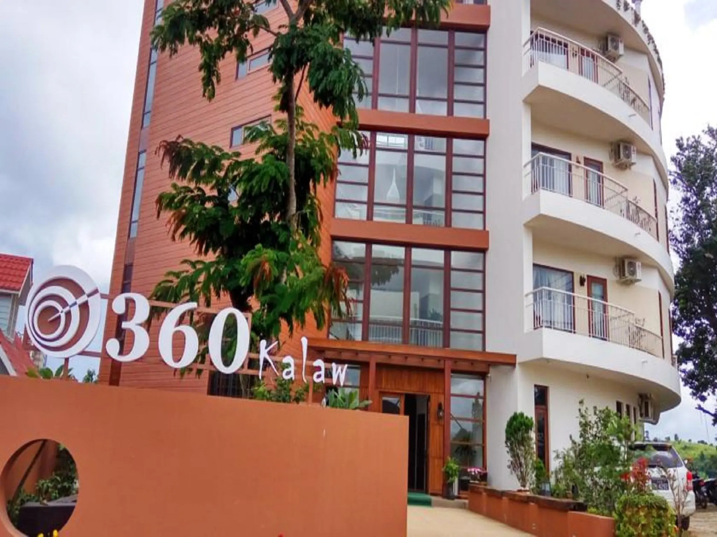 360 Kalaw Hotel