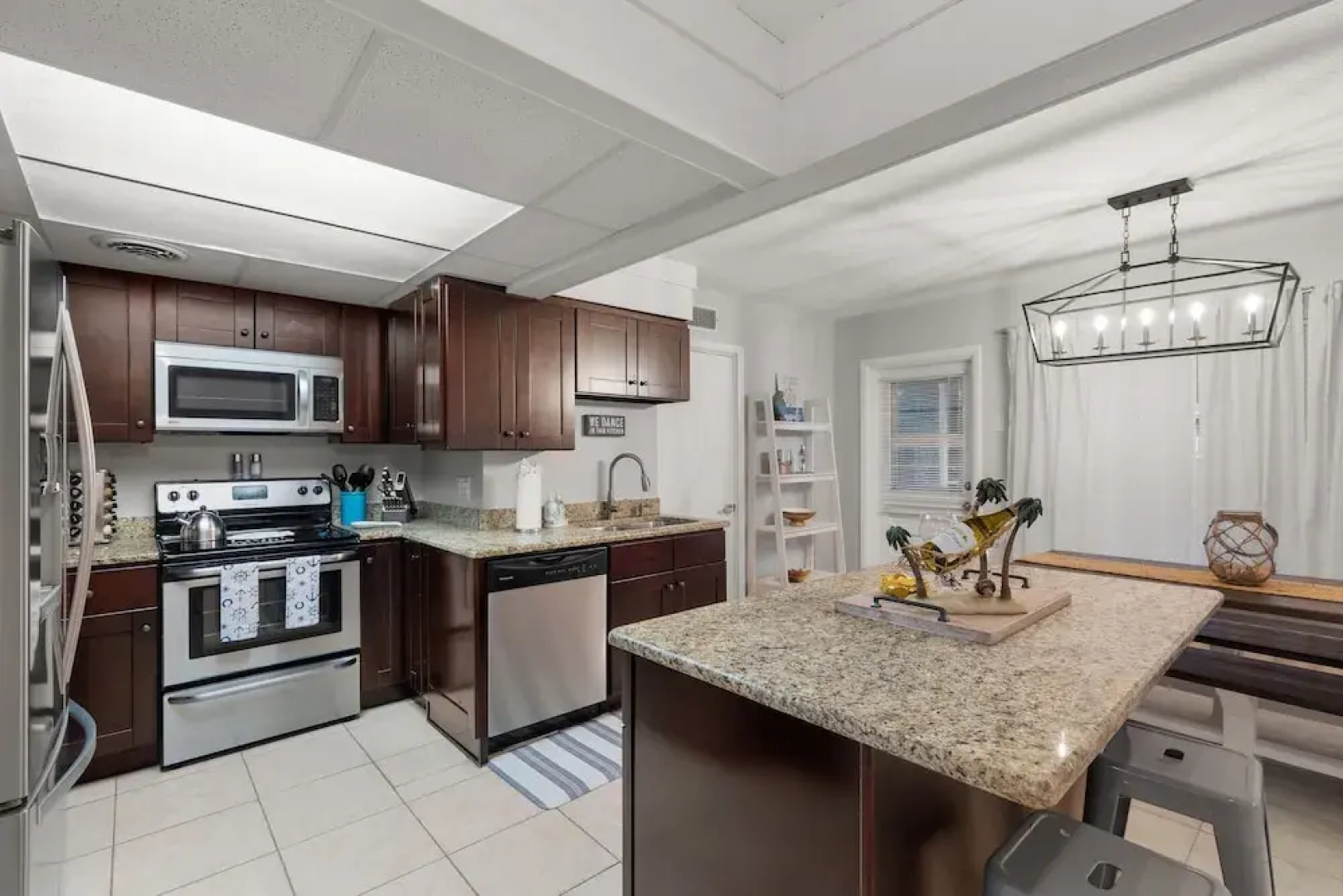 11350 Central Oasis 4BR Pool Home