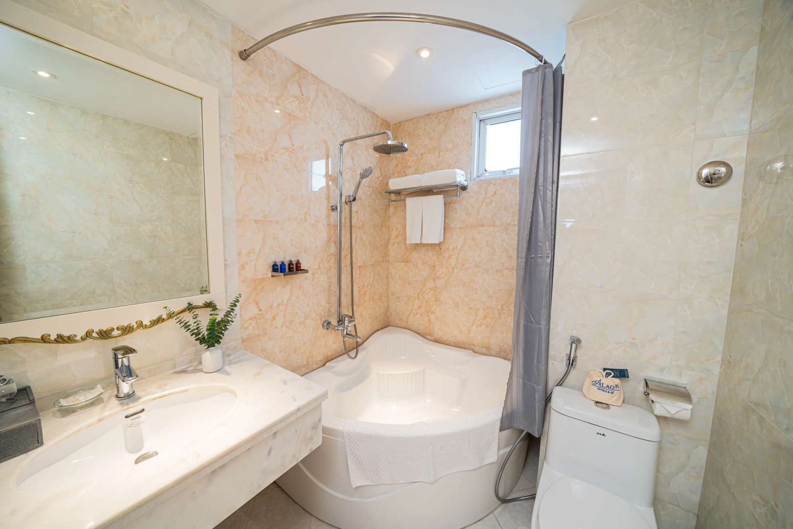 Alagon Saigon Hotel & Spa