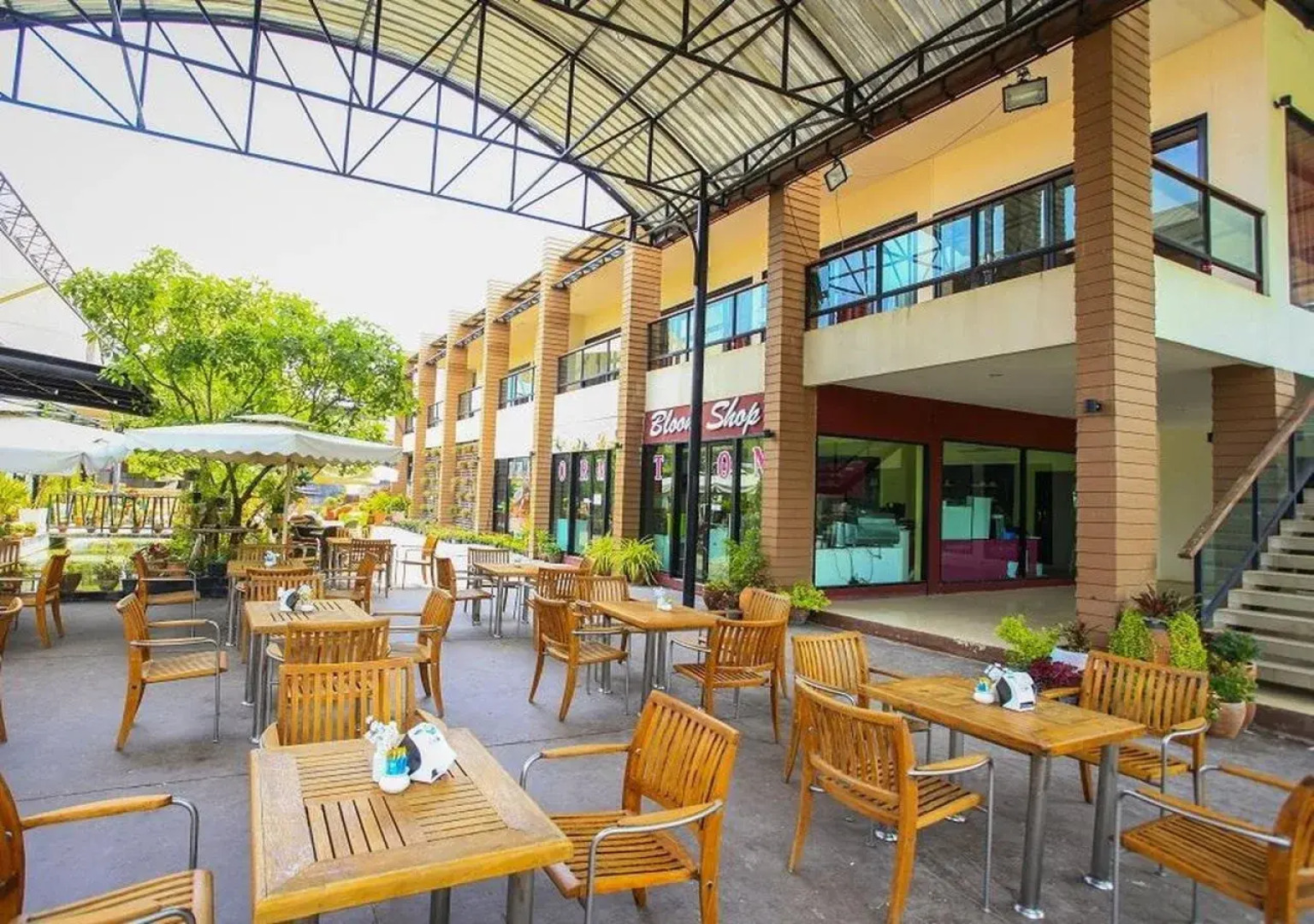 The Bloom by TV Pool