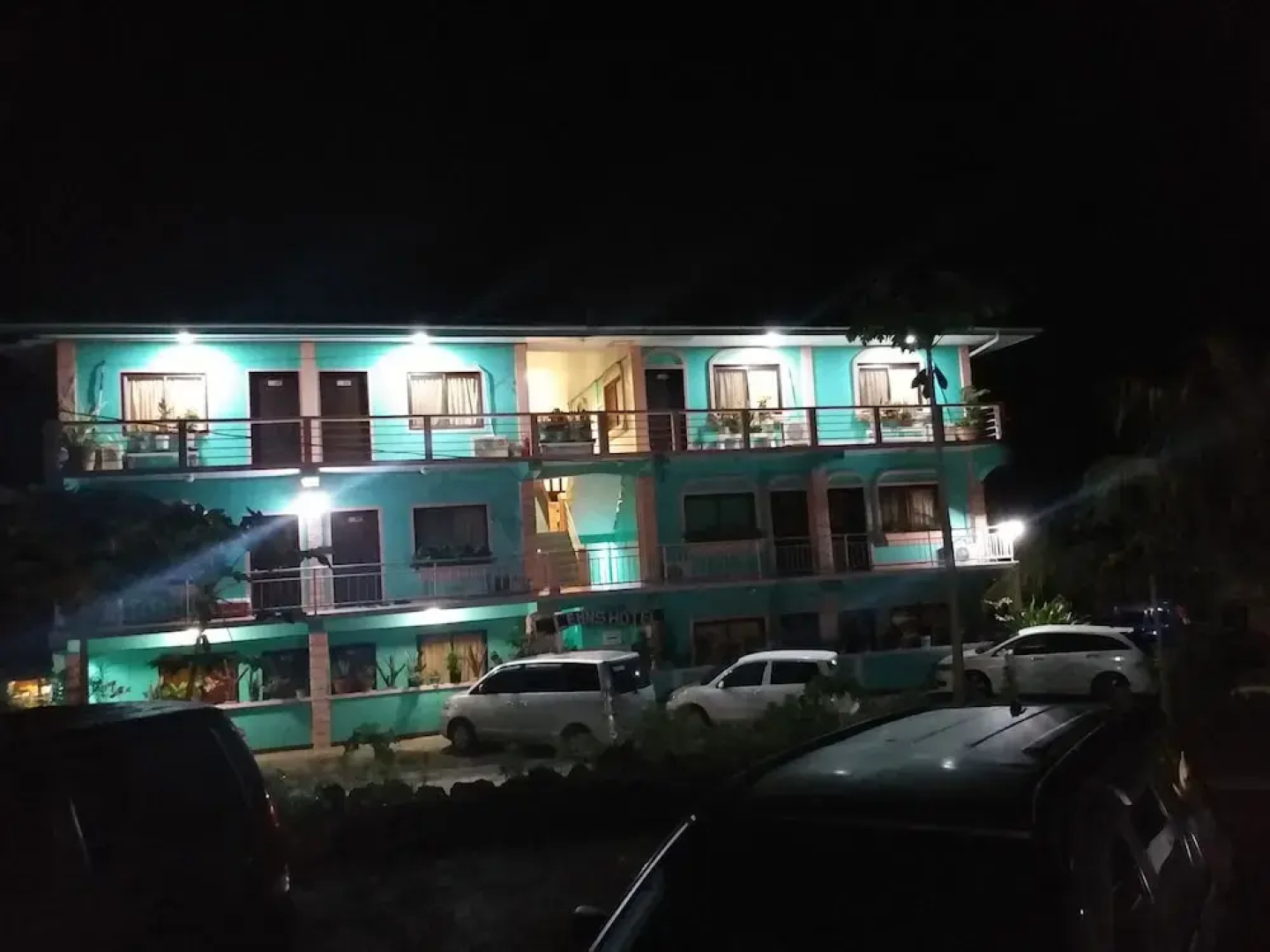 Lehns Hotel & Apartments