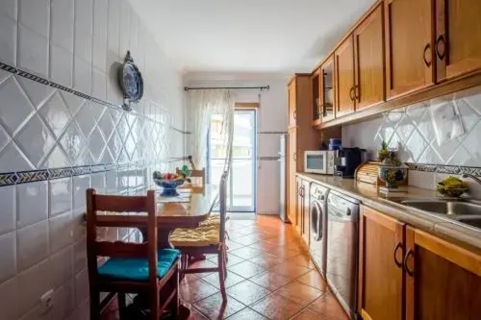 Elegant Sea View Apartment