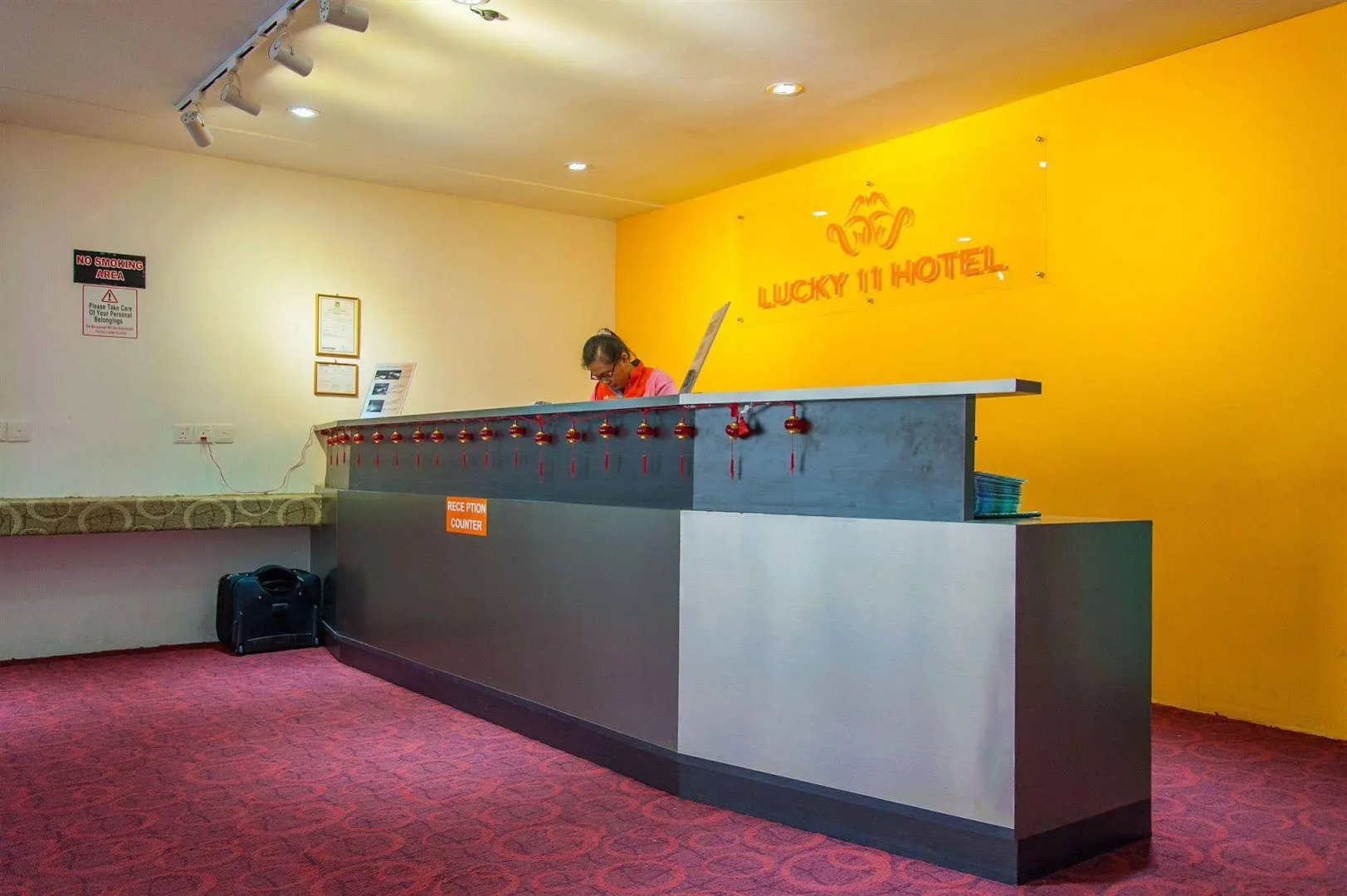 Lucky 11 Hotel