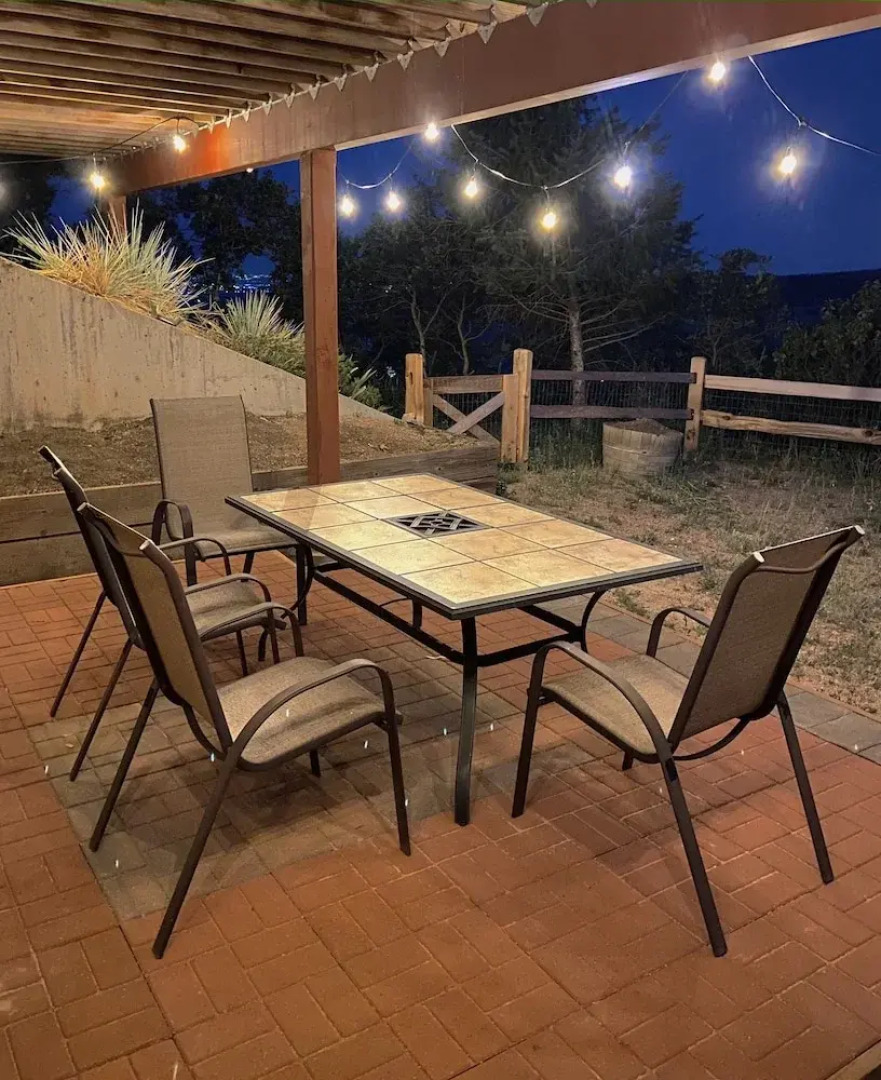 4brfireplace & Mountain Viewsdog-friendly & Hiking Nearby!