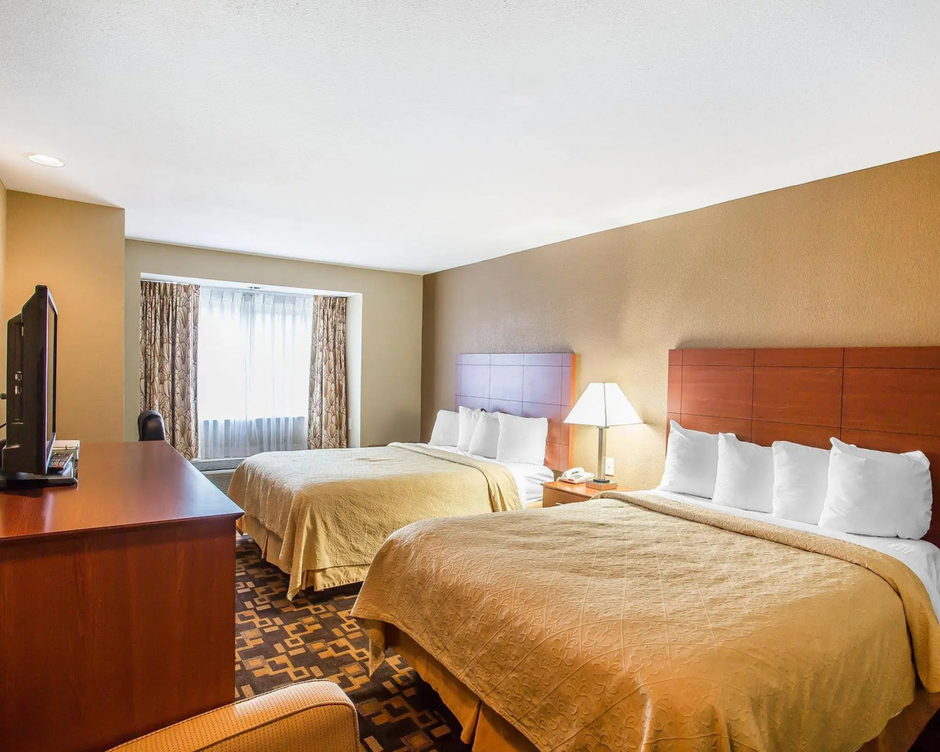 Quality Inn & Suites Mt. Juliet