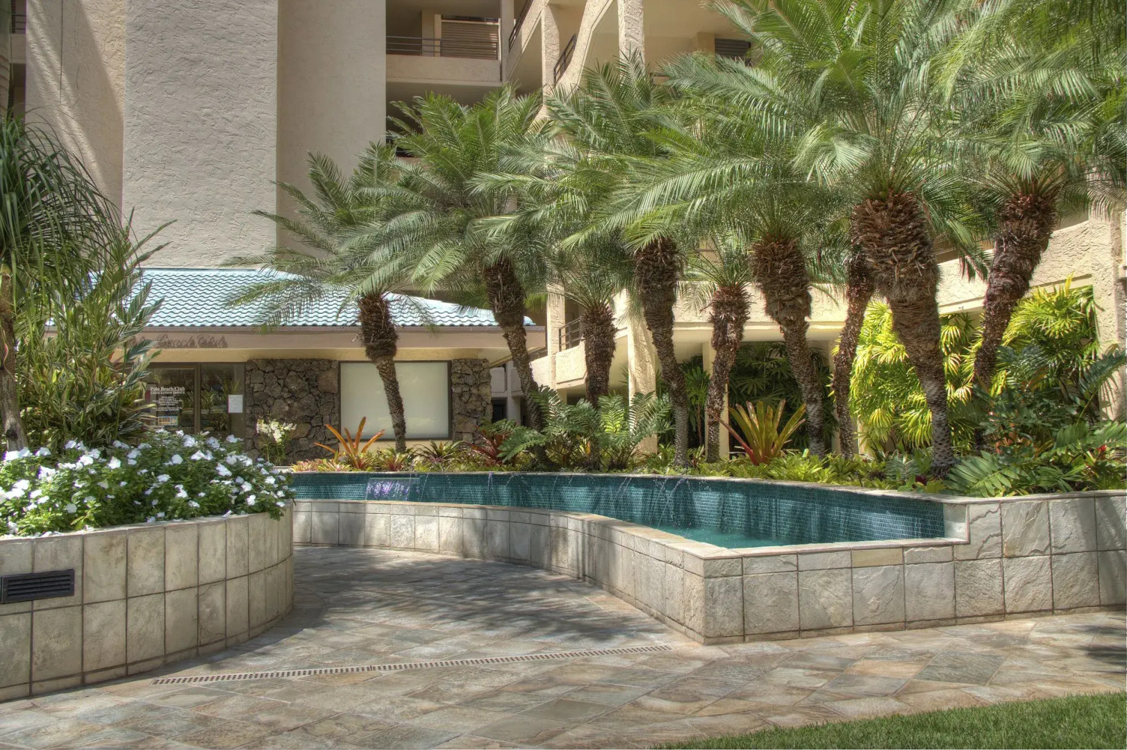 Polo Beach Club Vacation Rentals - APlus Resorts