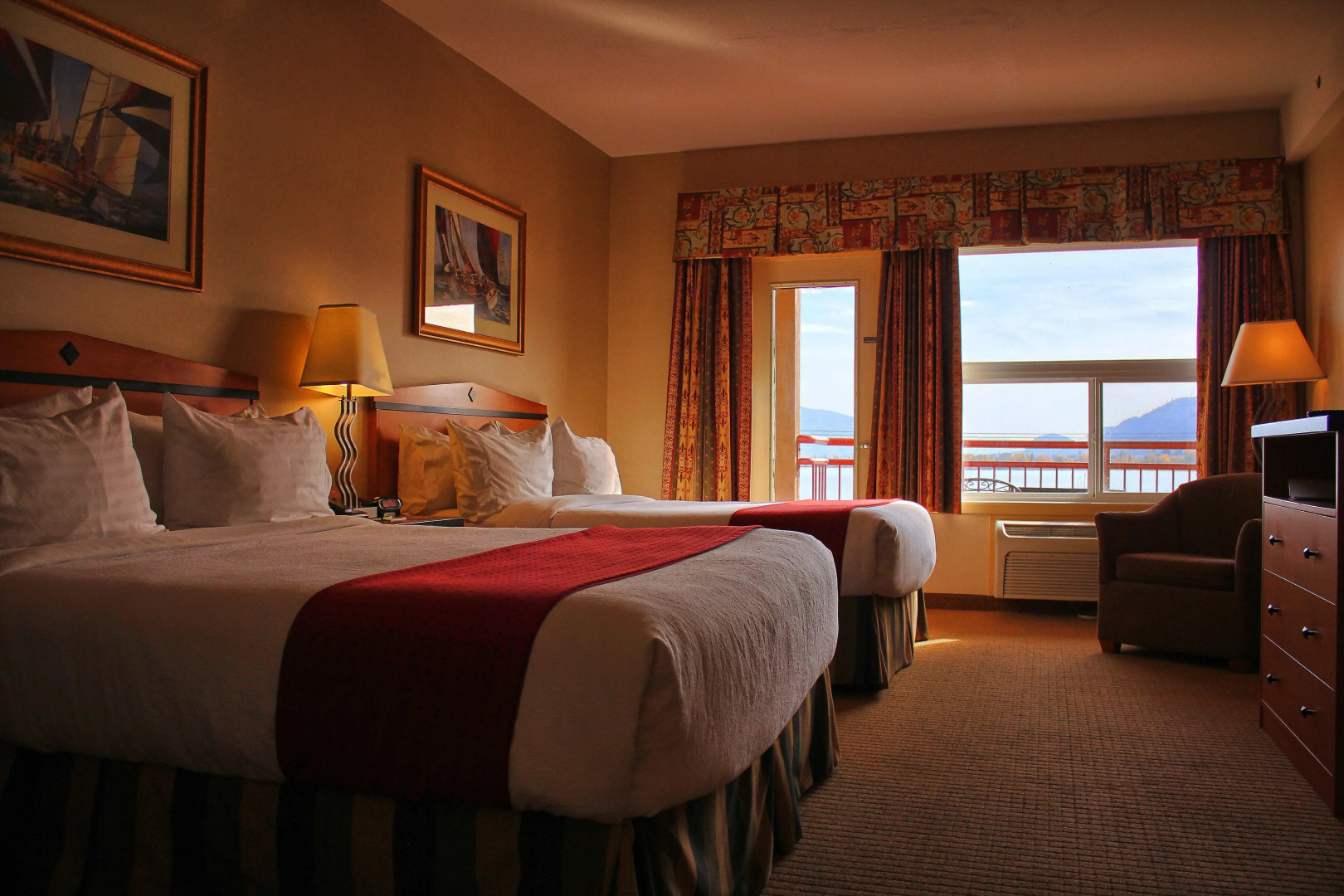 Holiday Inn Hotel & Suites Osoyoos by IHG