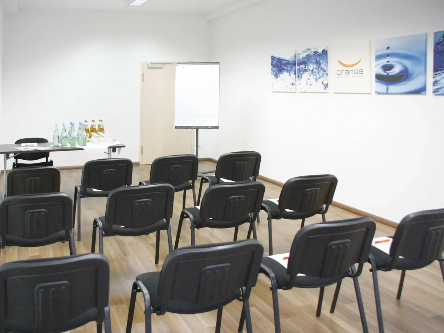 Orange Hotel und Apartments