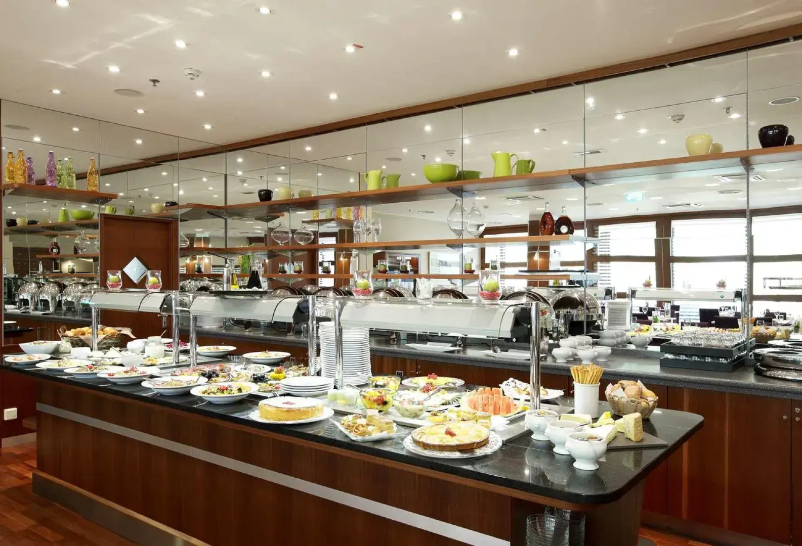 NH Luxembourg Airport