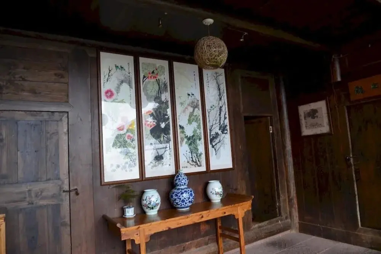 Emeishan Ziranxing Dujiabieyuan Hotel