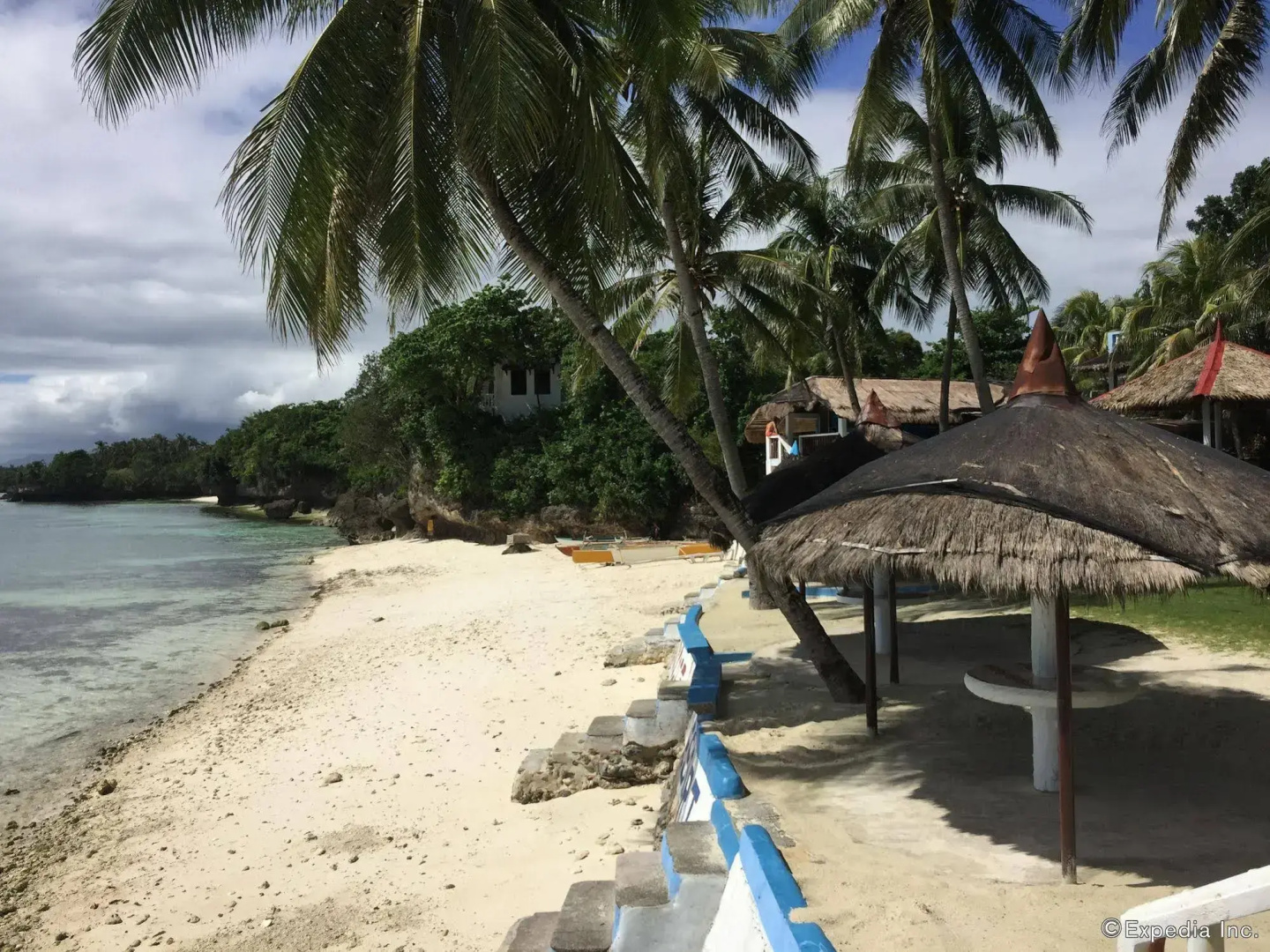 FloWer Beach Resort