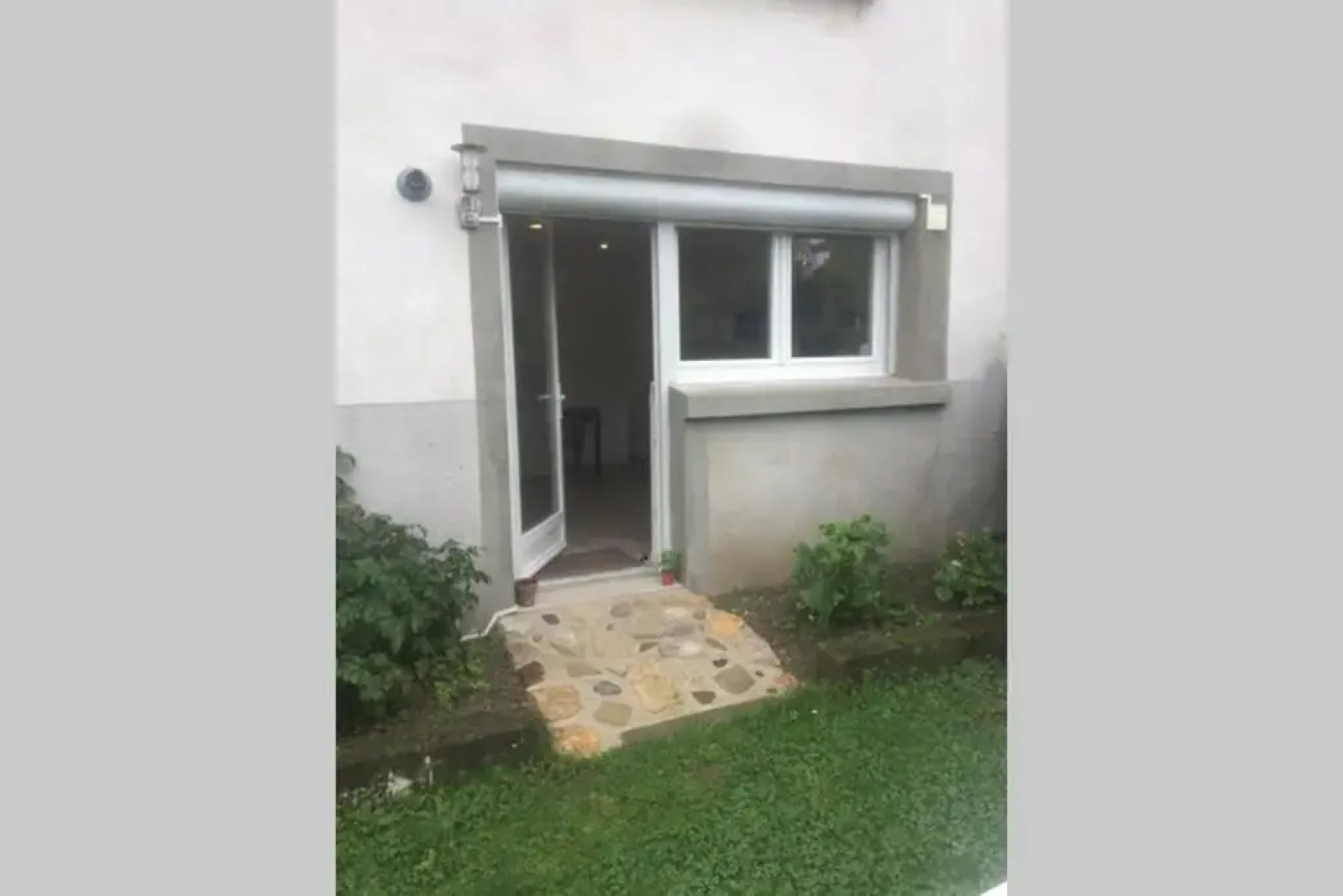 T2 rdc calme, idéalement placé, parking & jardin