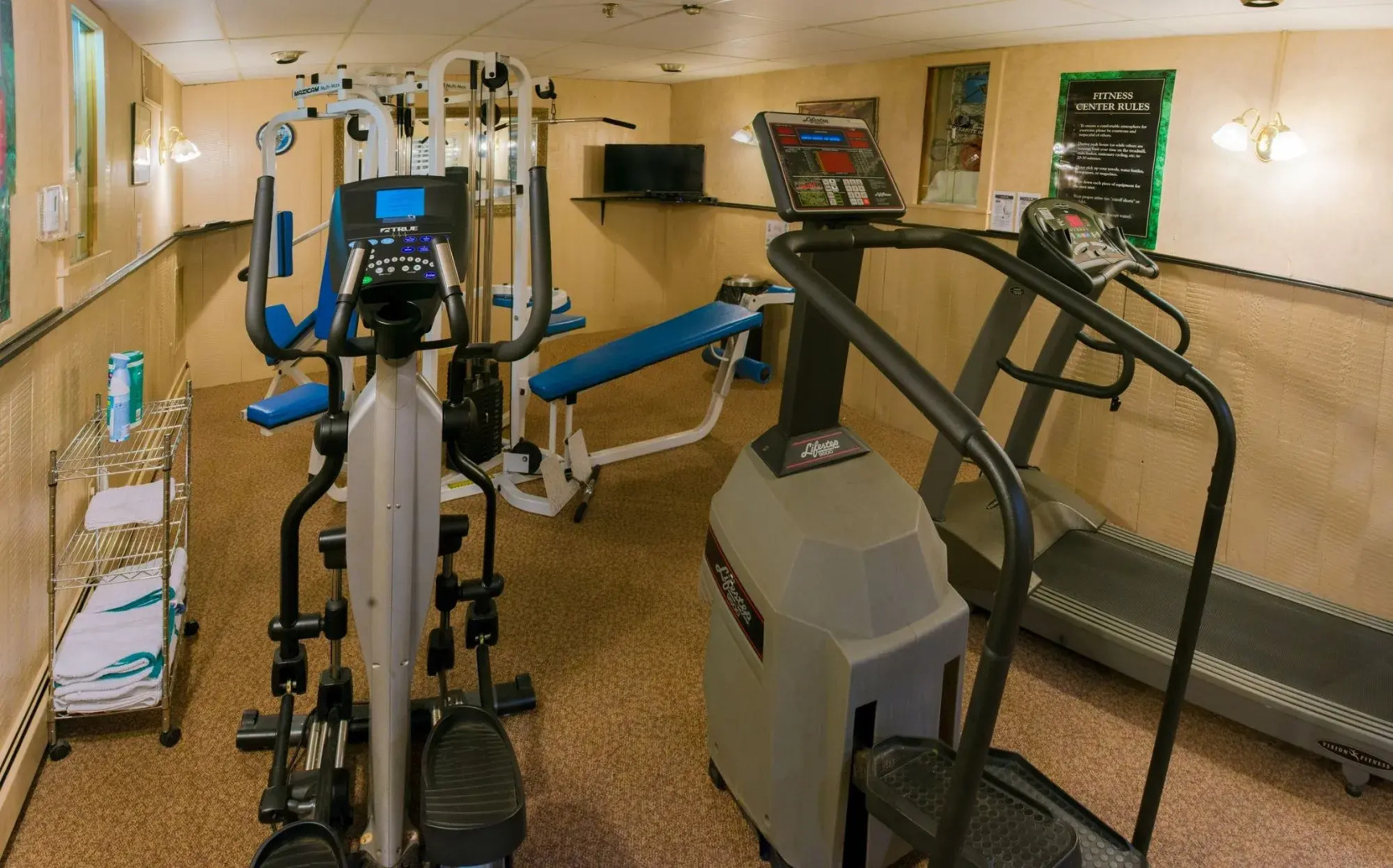 University Inn Academic Suites