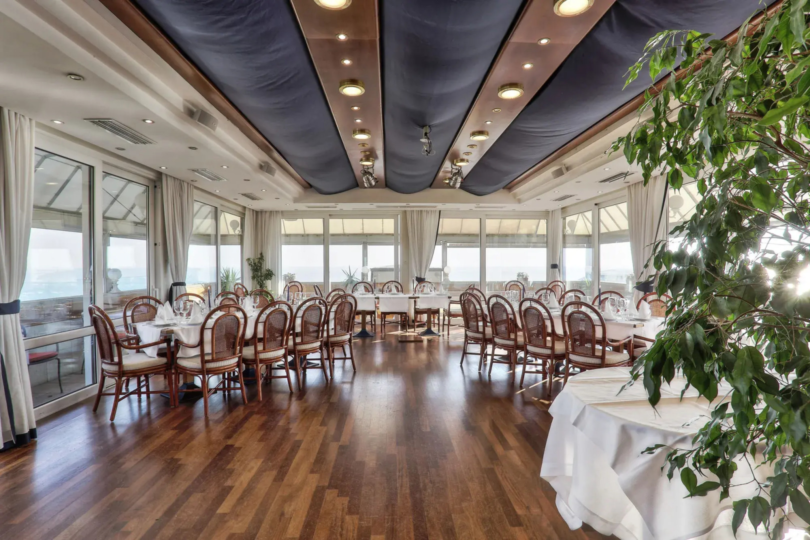 Vintage Hotel Tornese - Business & Events