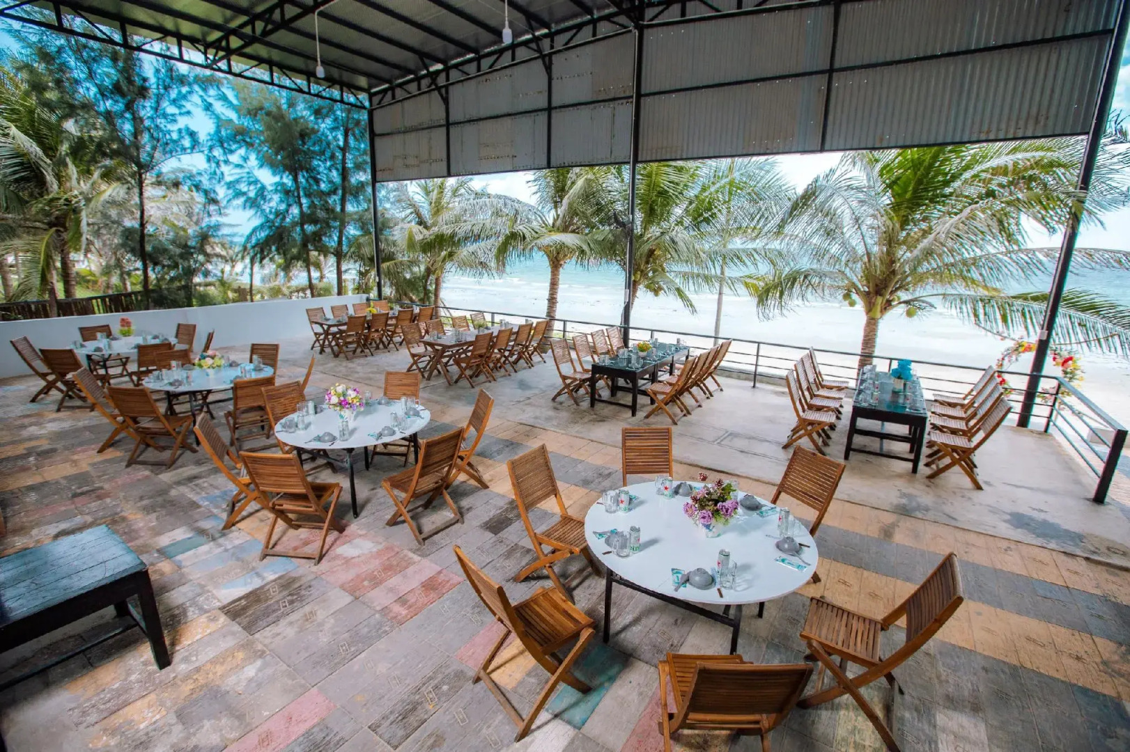 Quyet Thang Doc Let Hotel & Beach