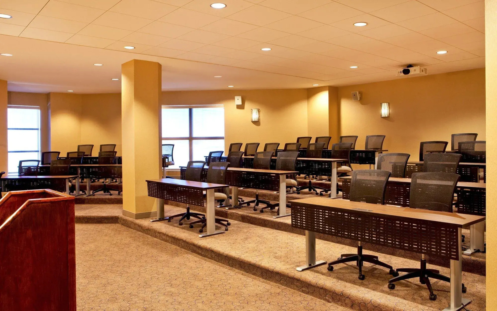 Sheraton Portsmouth Harborside Hotel