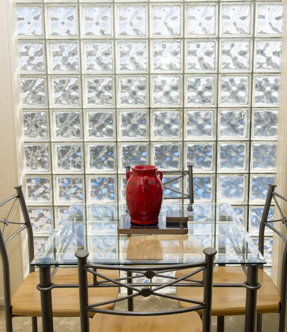 The Reef Beachfront Apartments