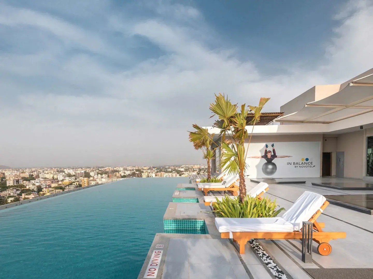 Novotel Vijayawada Varun Hotel