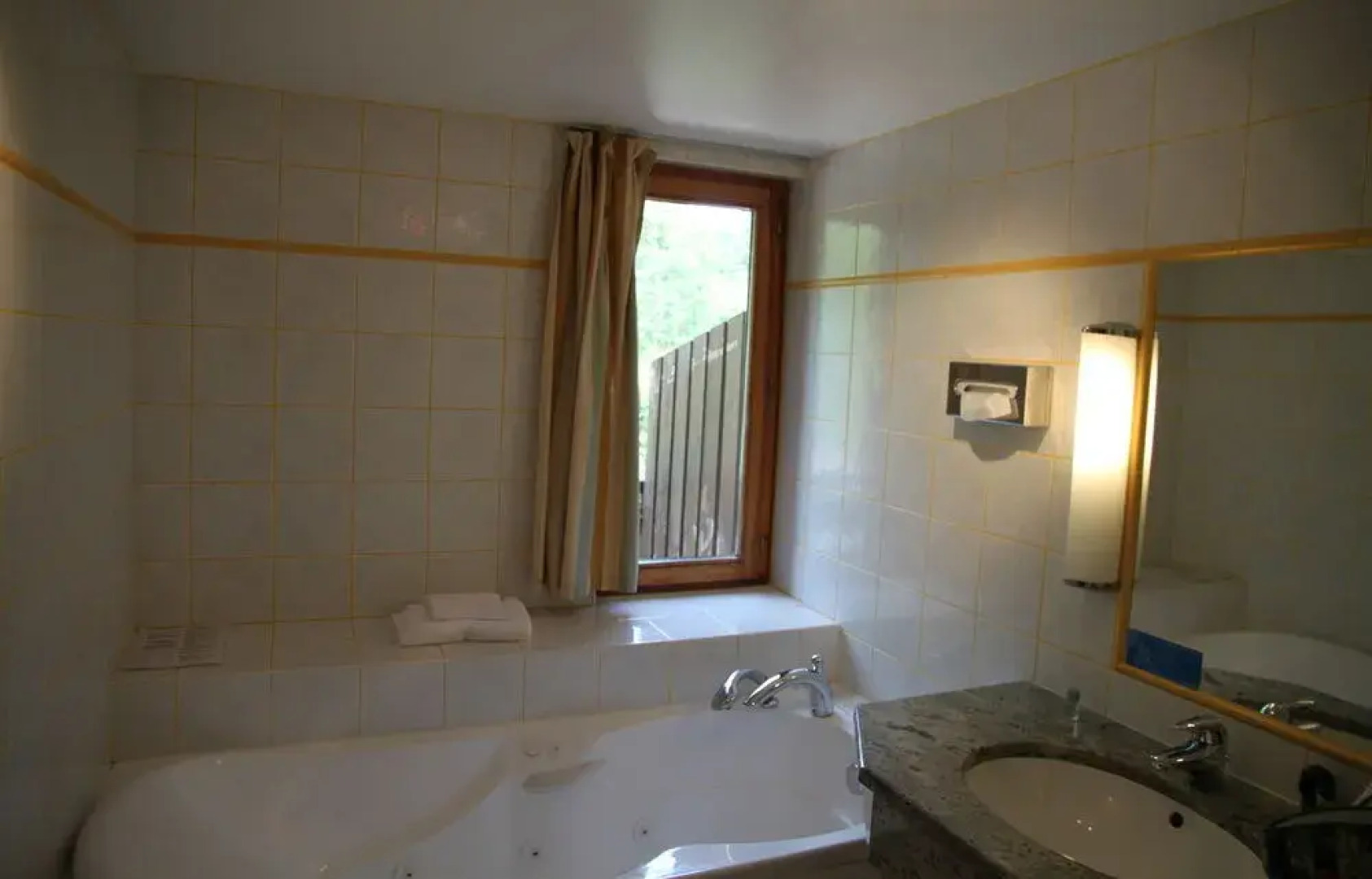 Le Val Joli - Hotel Restaurant