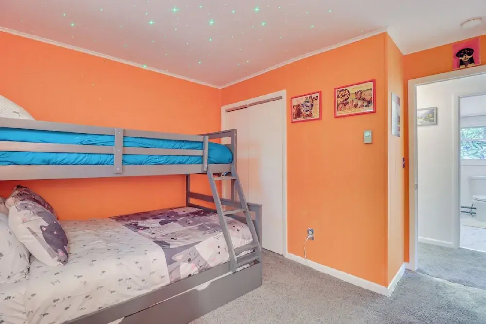 Fire Pit & Community Beach: Poconos Getaway!