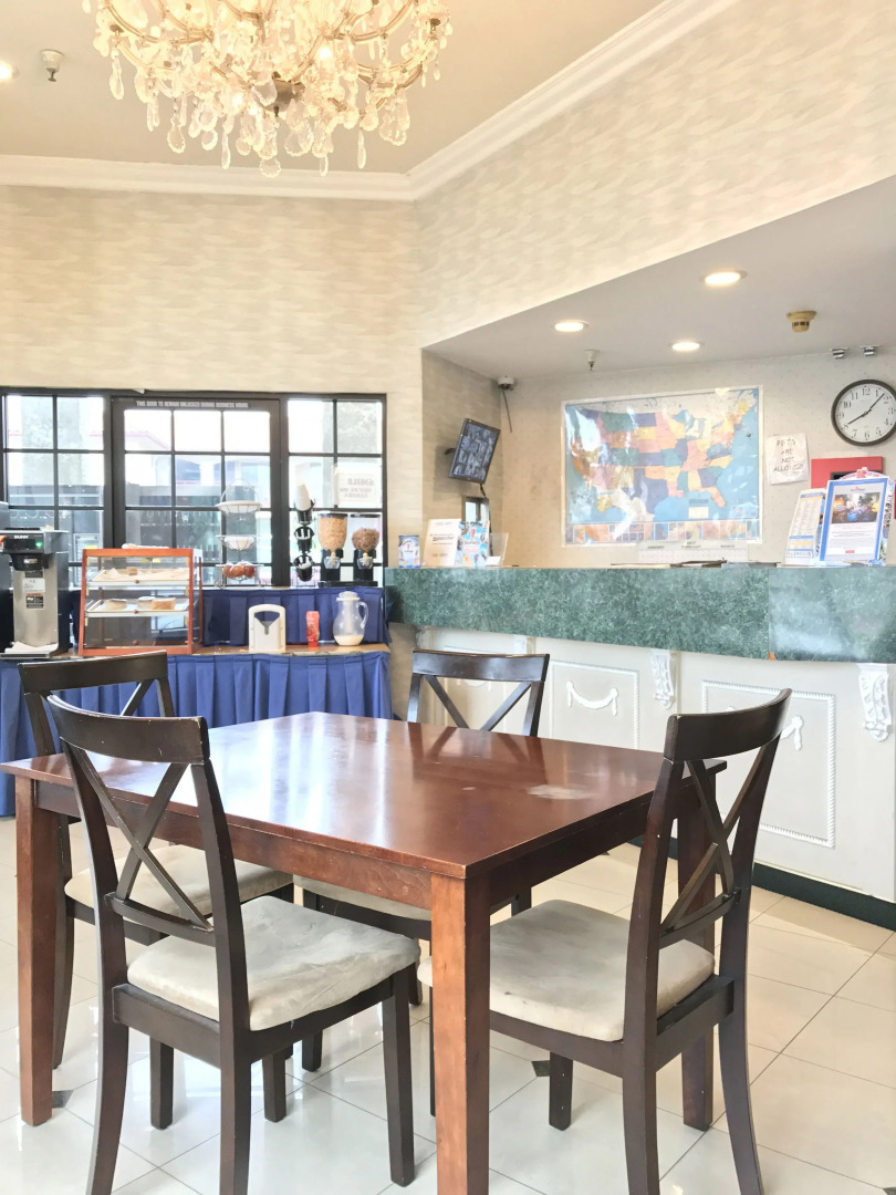 Castaic Inn Near Six Flags Magic Mountain