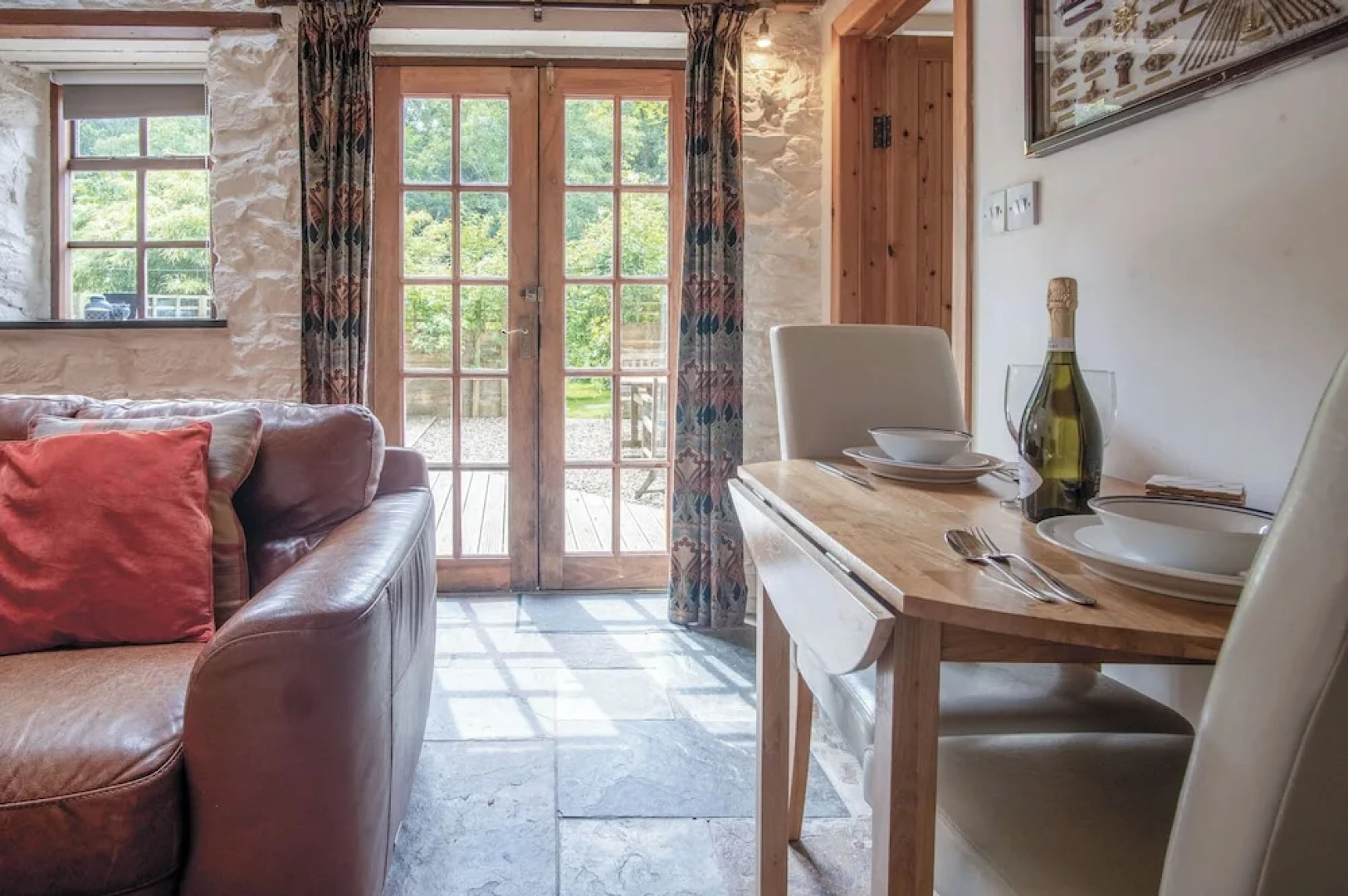 The Apple Store - 1 Bedroom Cottage - St Ishmael's