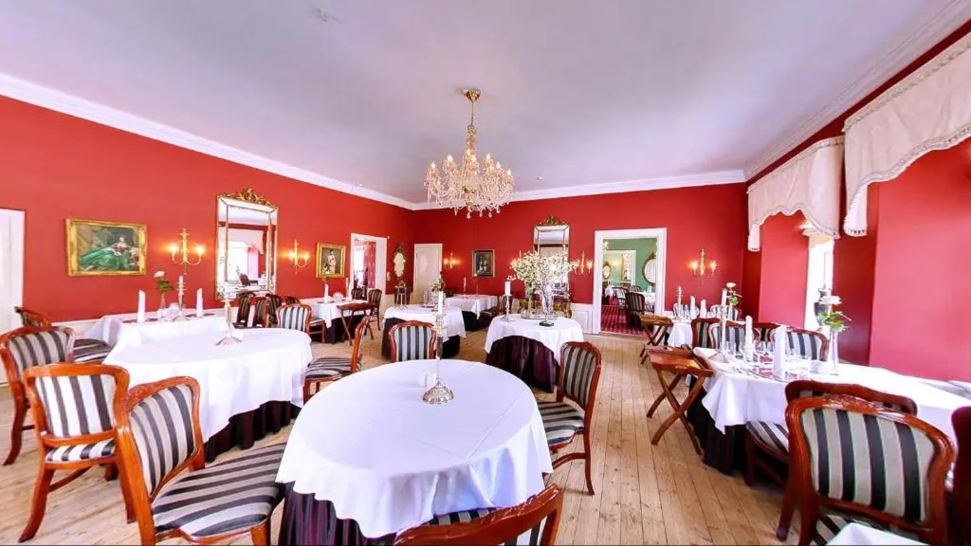 Store Restrup Slotshotel