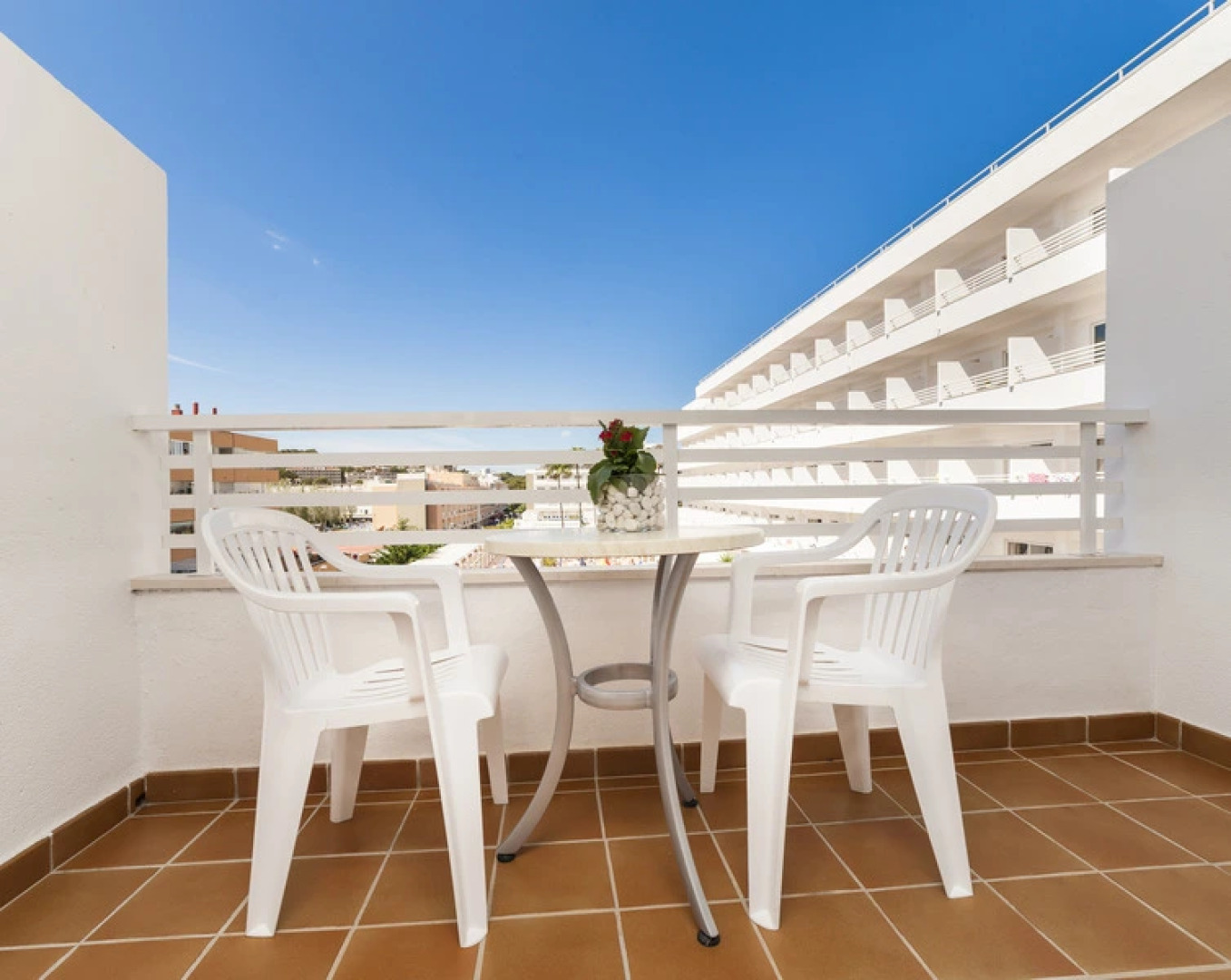 Globales SuneoClub Pionero Santa Ponsa