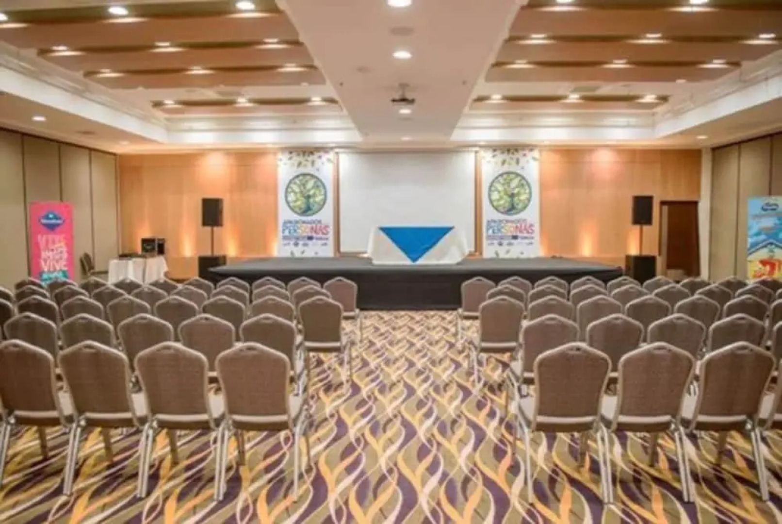 Best Western Premier Sail Plaza Manta