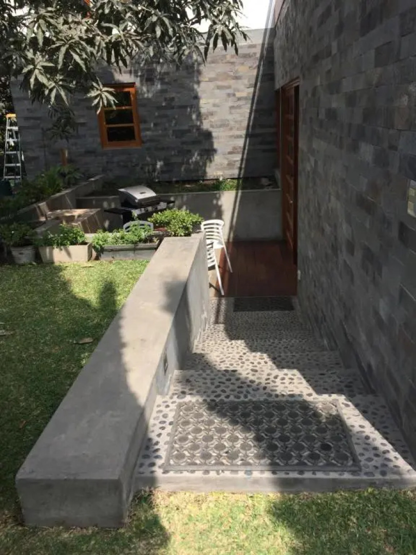 Zen Home & Garden House