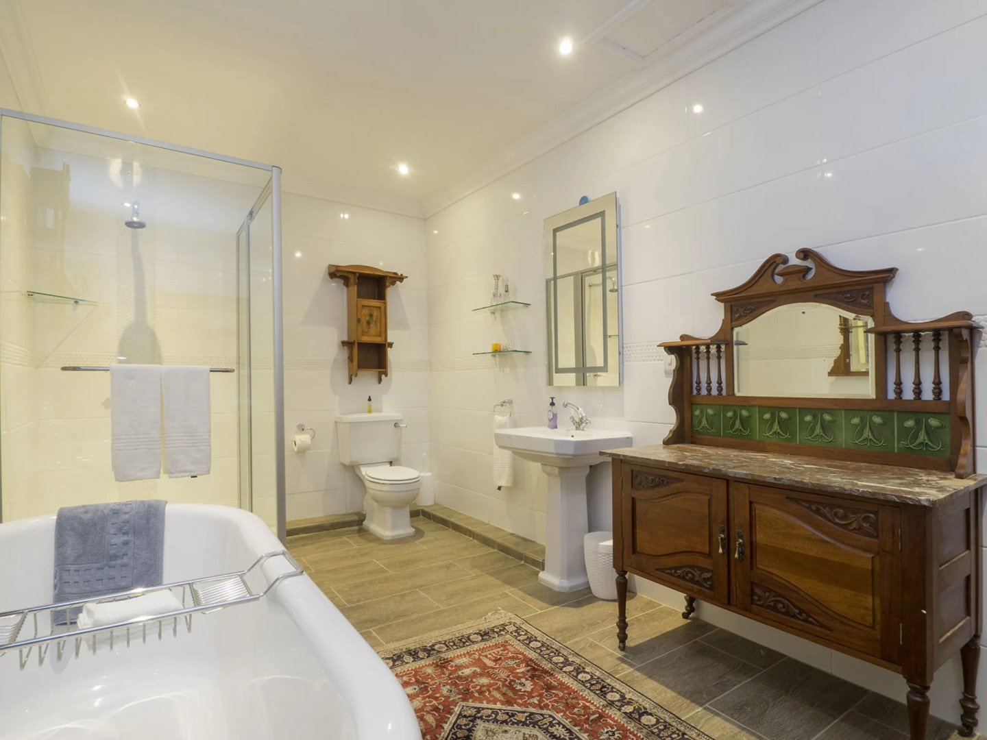 Issaquena Heights Boutique Hotel