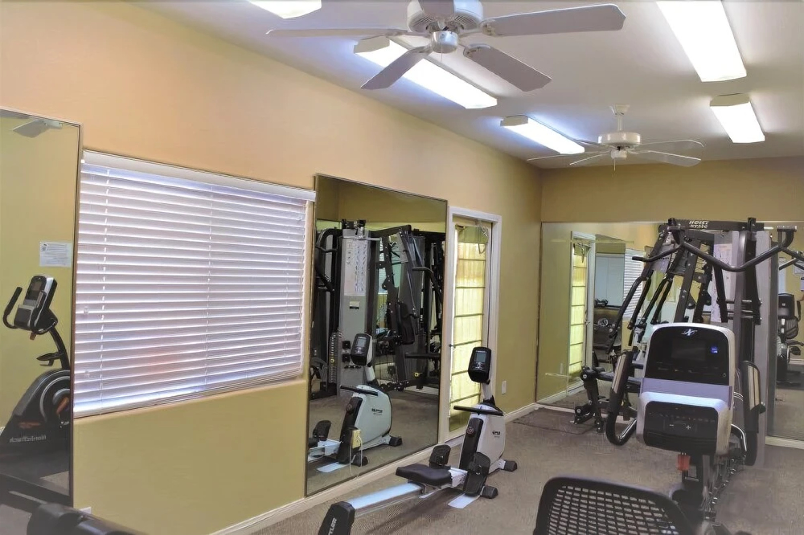2 Bedroom Condo in Mesquite #215