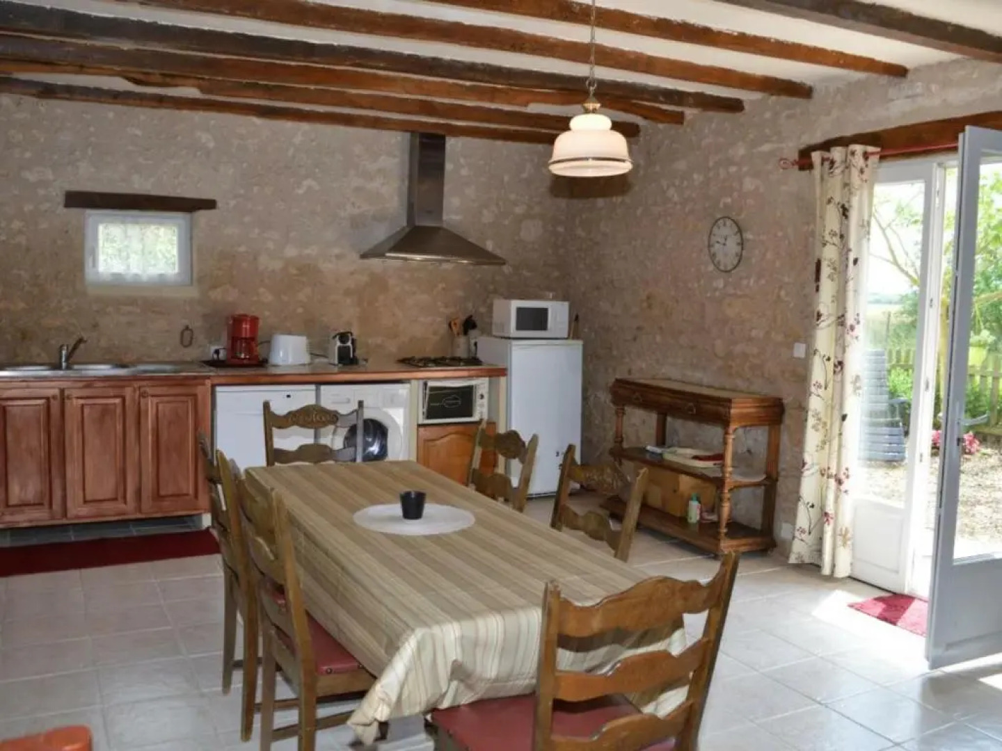 Gîte Nazelles-Négron, 3 pièces, 4 personnes - FR-1-381-201