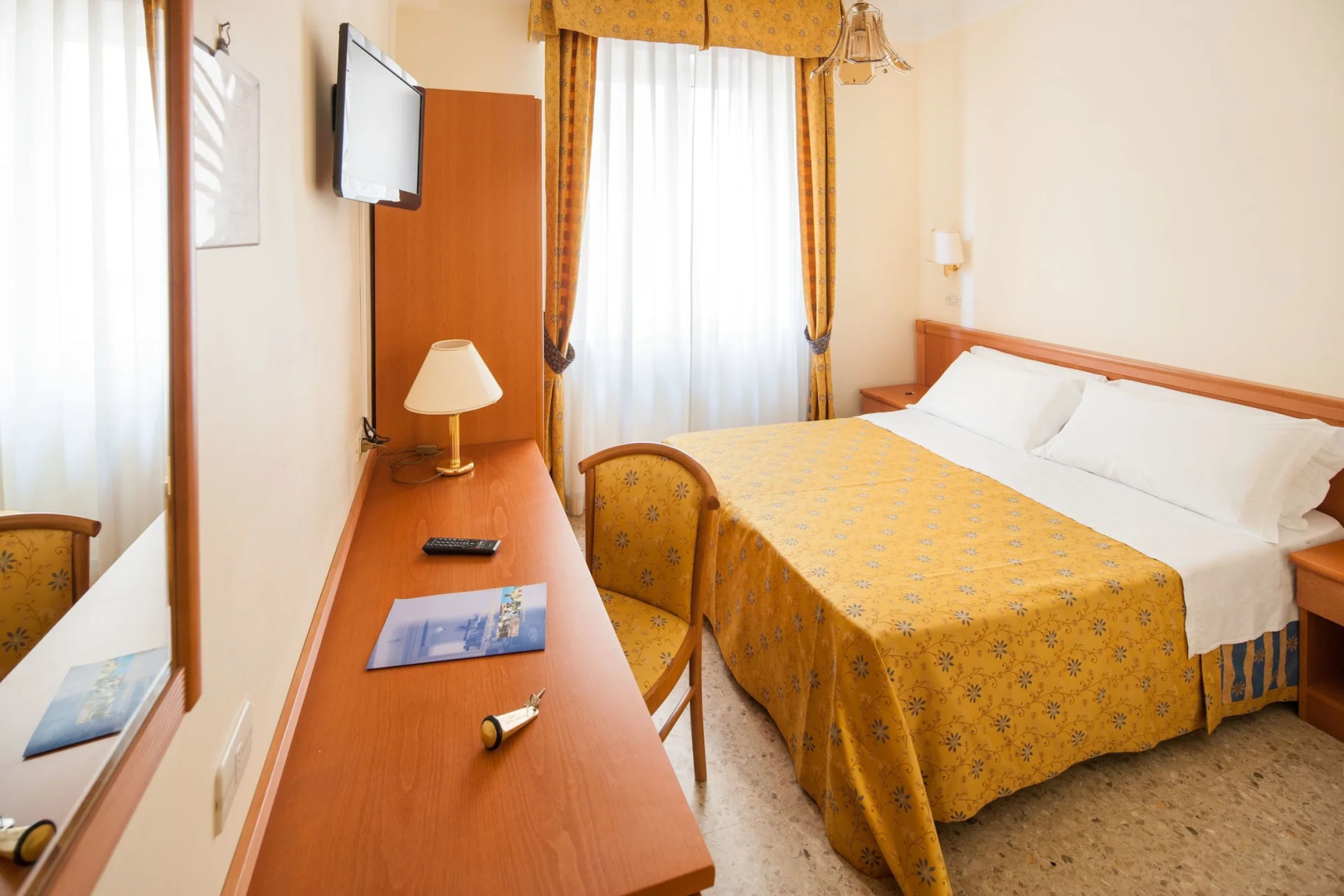 Hotel Centrale Curtis