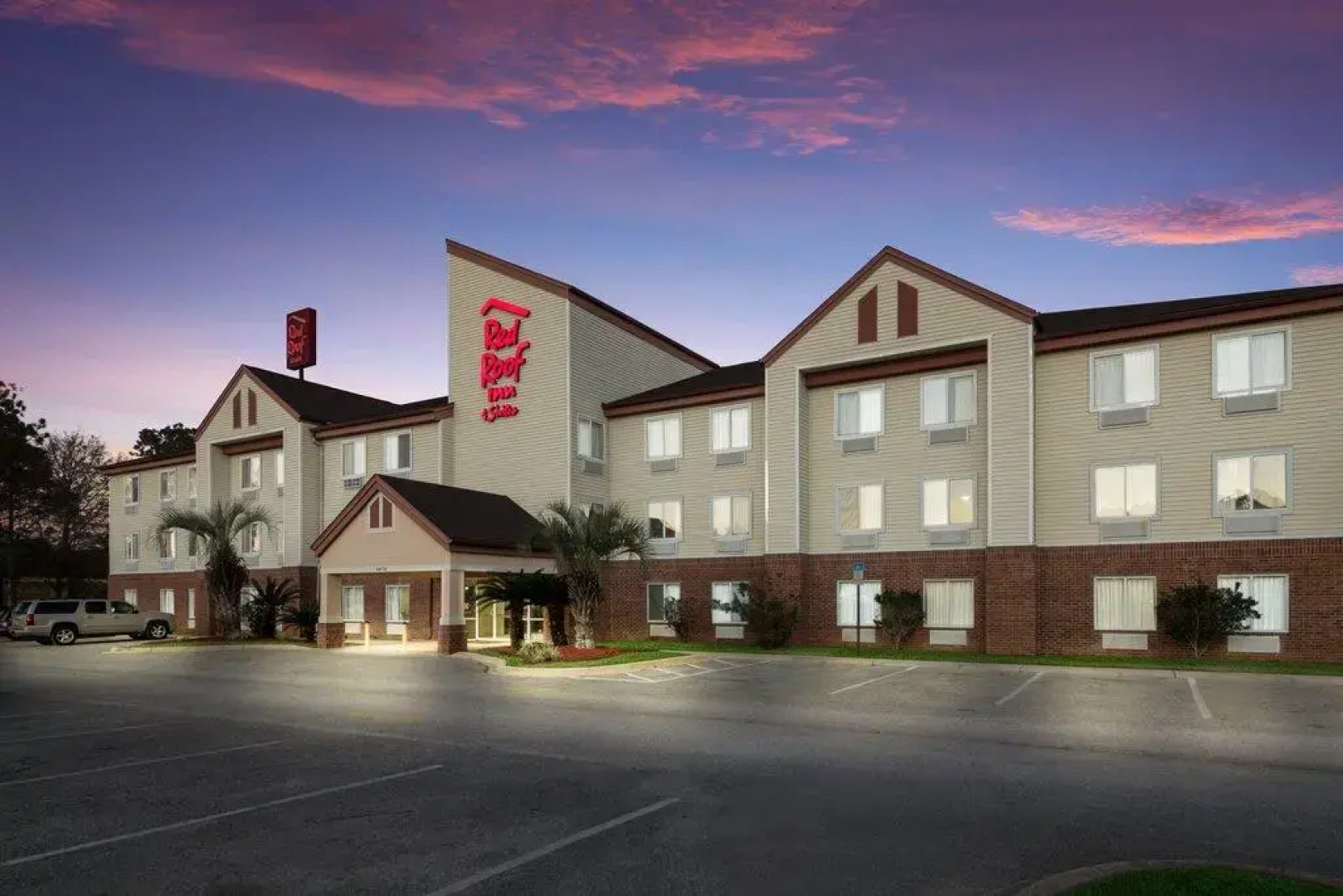 Red Roof Inn & Suites Pensacola East - Milton