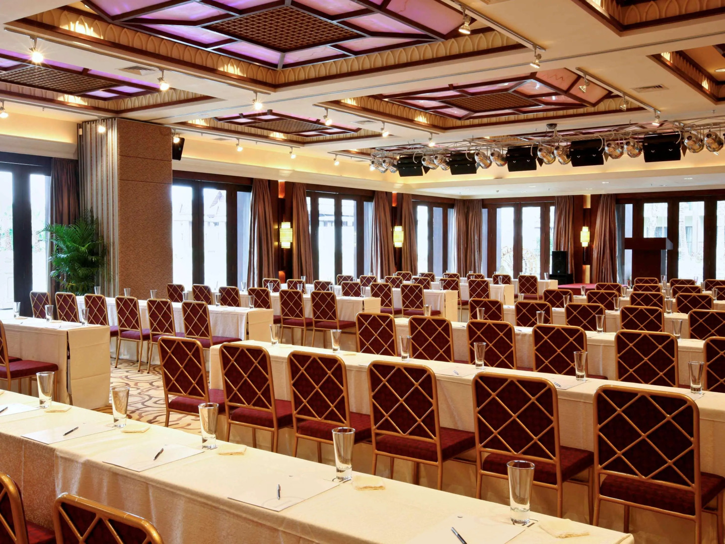 Отель Pullman Sanya Yalong Bay Villas & Resort