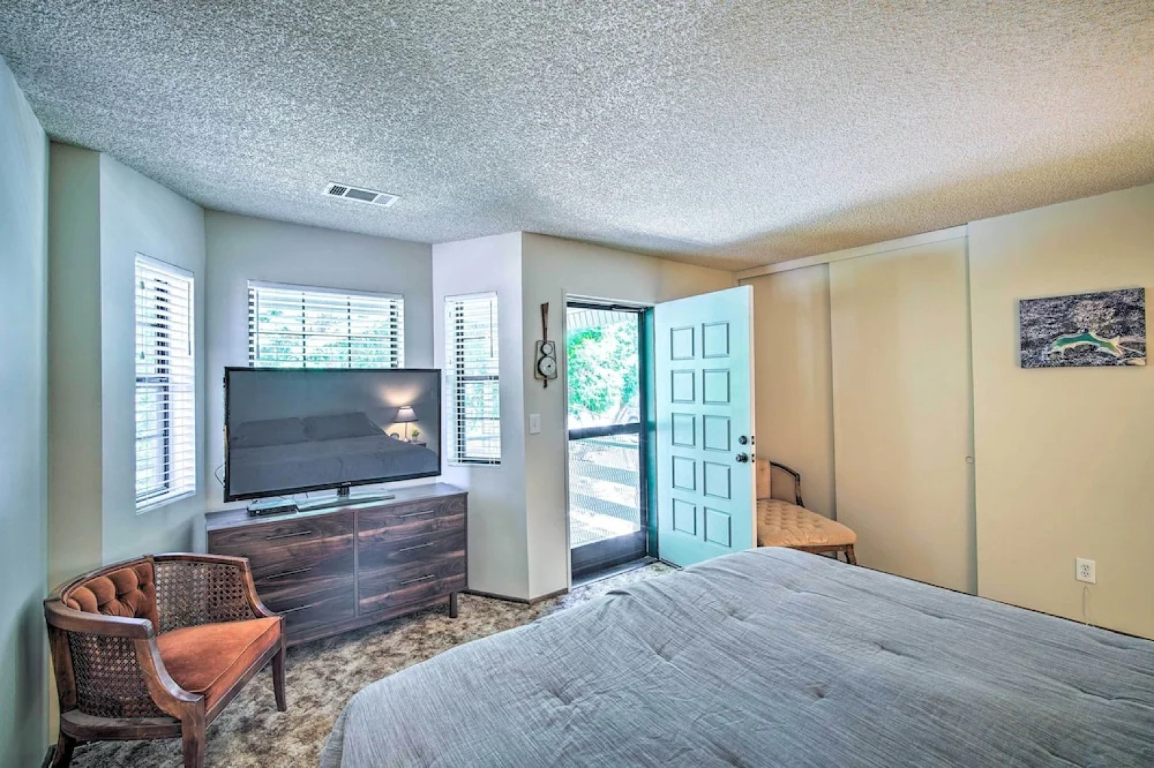 San Bernardino Mtn Retreat w/ Furnished Deck