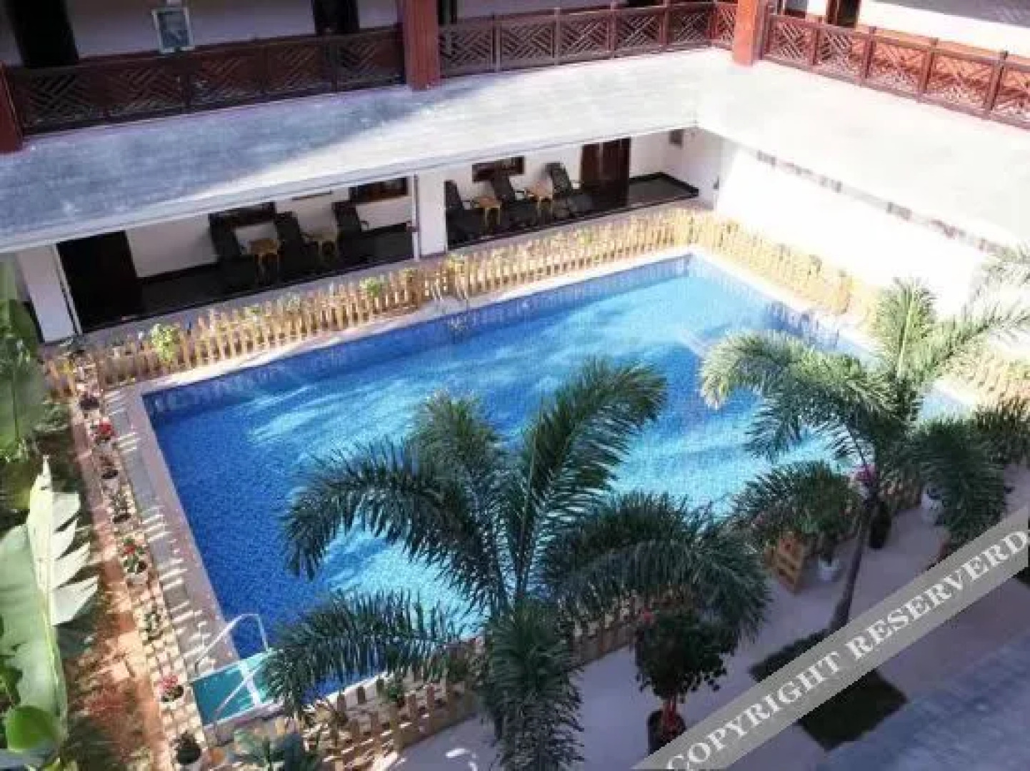 西双版纳景洪隆泰花园酒店(告庄星光夜市店)