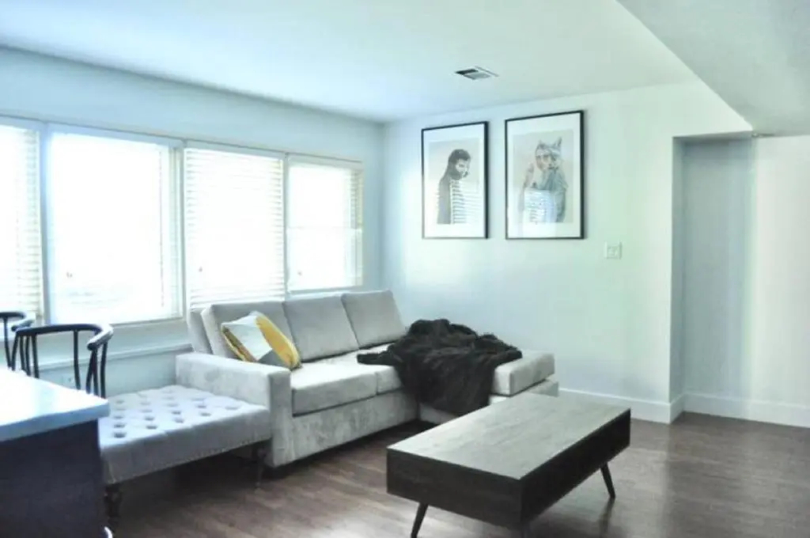 Cozy 1 BD Suite Centrally Located North Vancouver