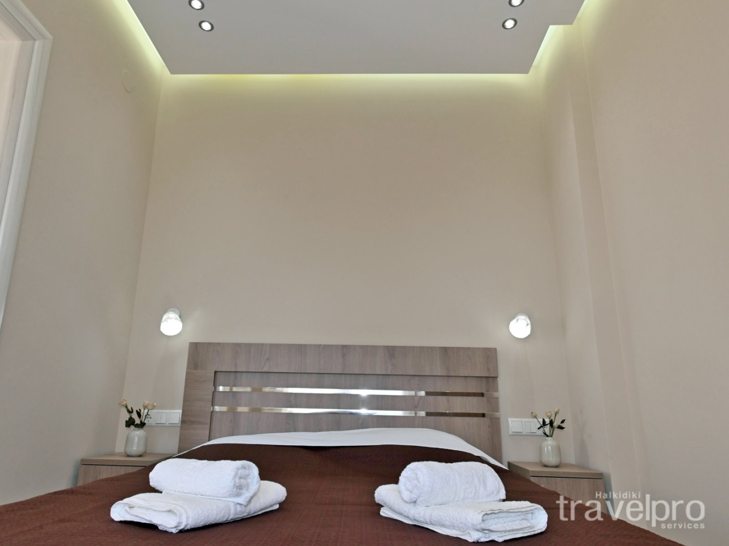 Sabbia Seafront Apartment  2 by TravelPro Serv...