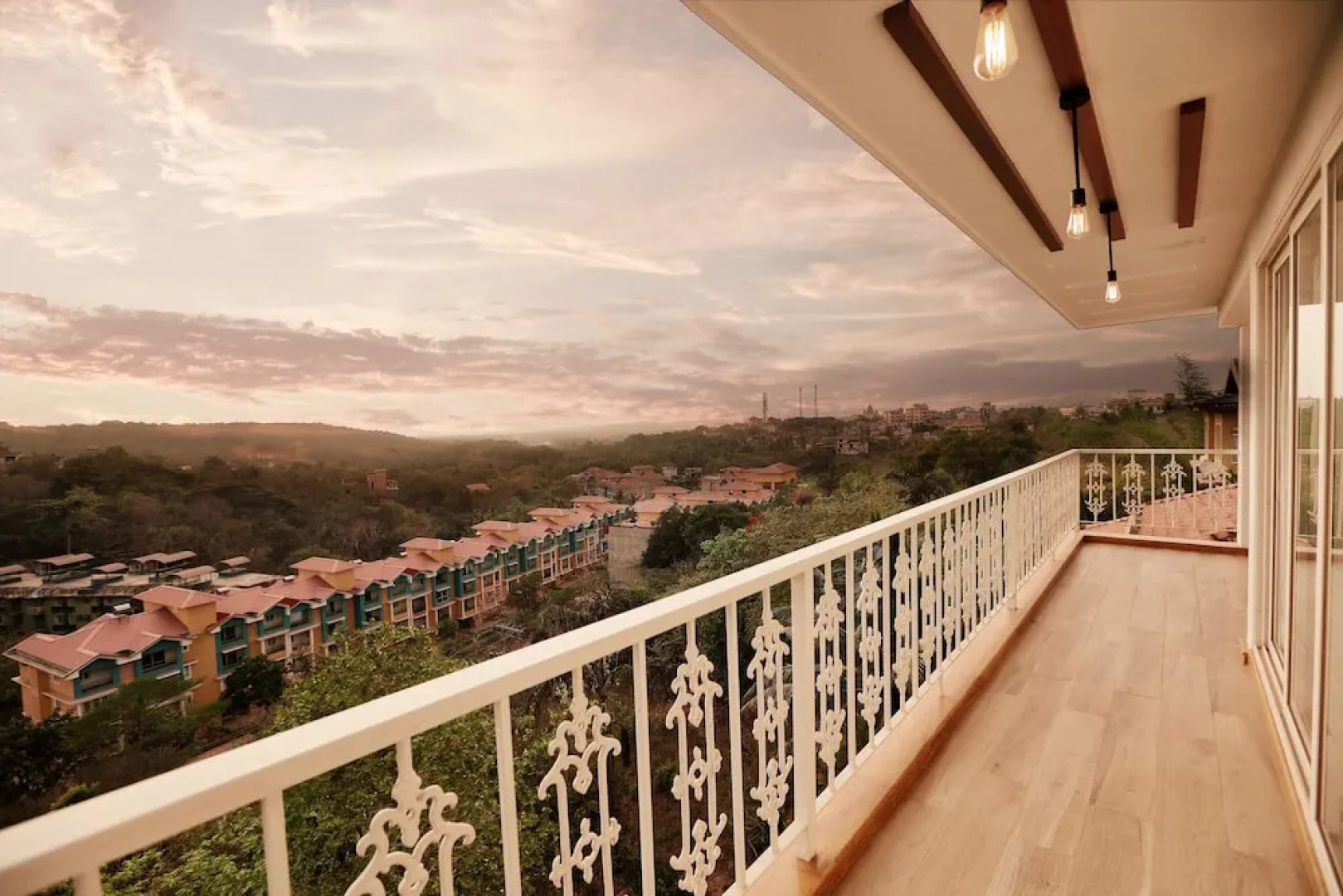 Flora Sangolda by Acasa