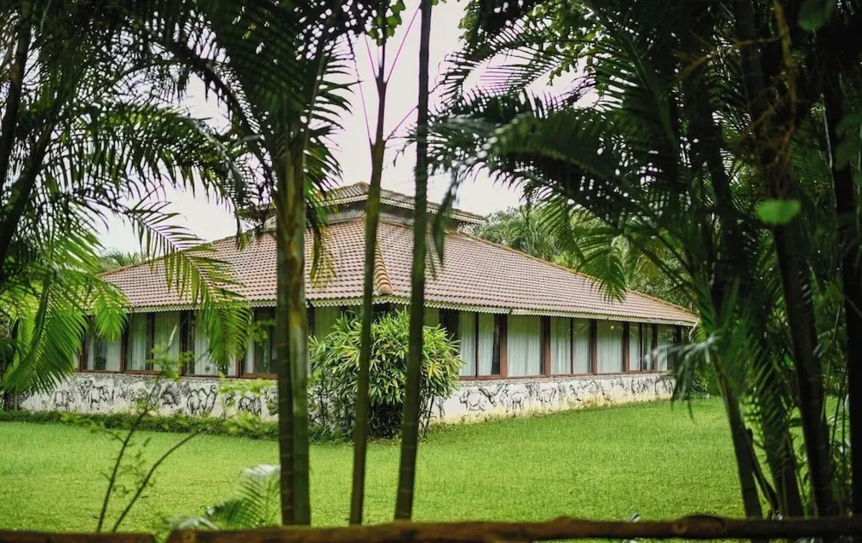 Shangri La Jungle Resort