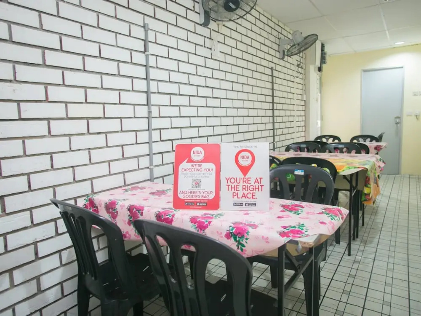 刚巴克黑风洞宝藏尼达酒店 - 黑风洞之星酒店(Nida Rooms Gombak Batu Caves Treasure at Batu Caves Star Hotel)