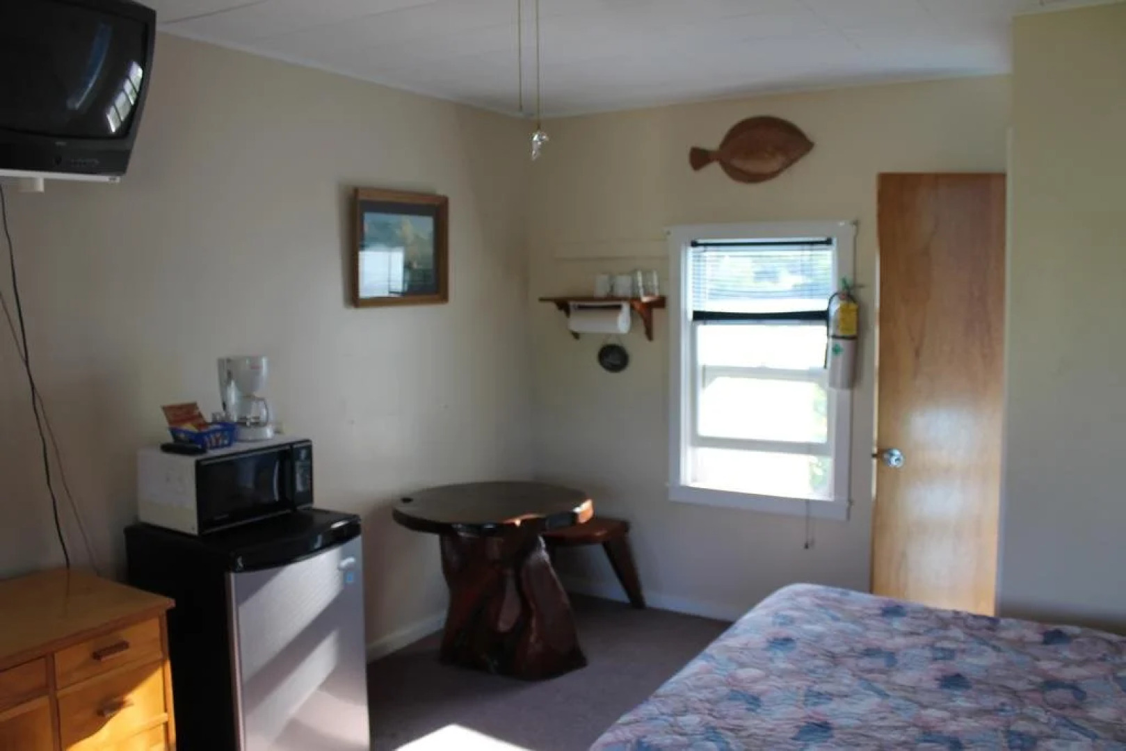 Lily Front Motel & Cottages