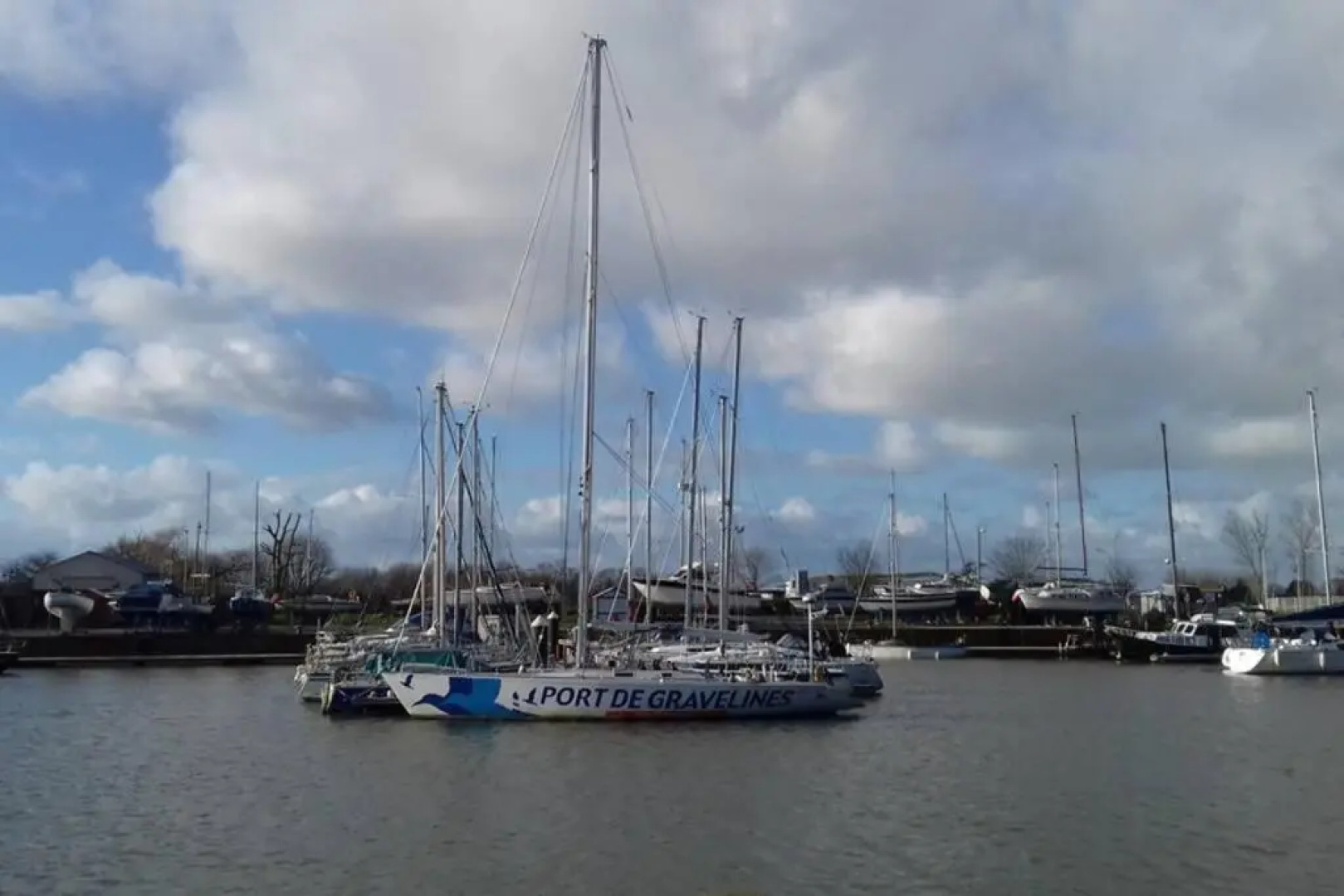 Au coeur des remparts, residence du château*
