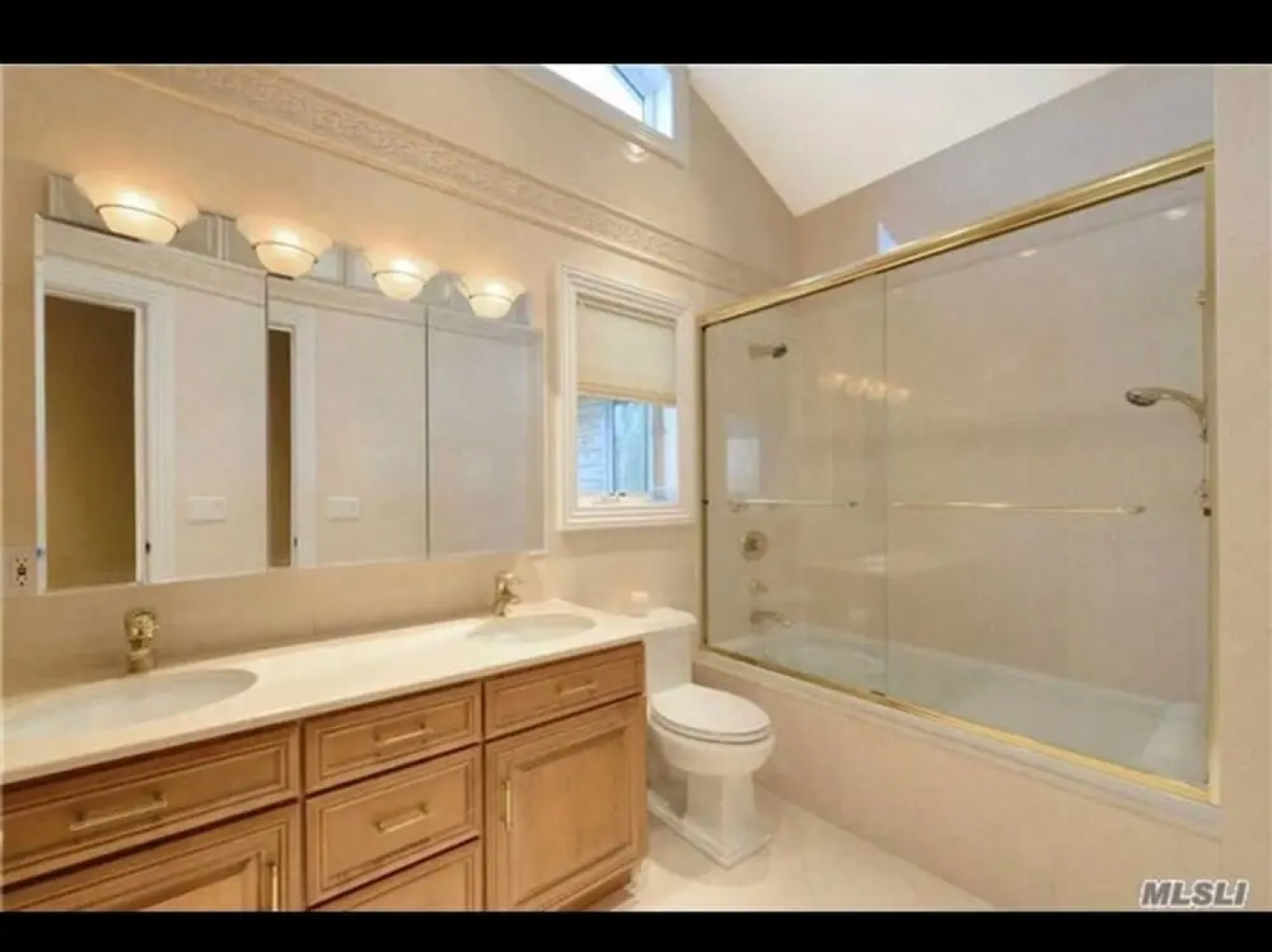 3 private bedrooms with Pool Holiday home 3 BestStayz.1