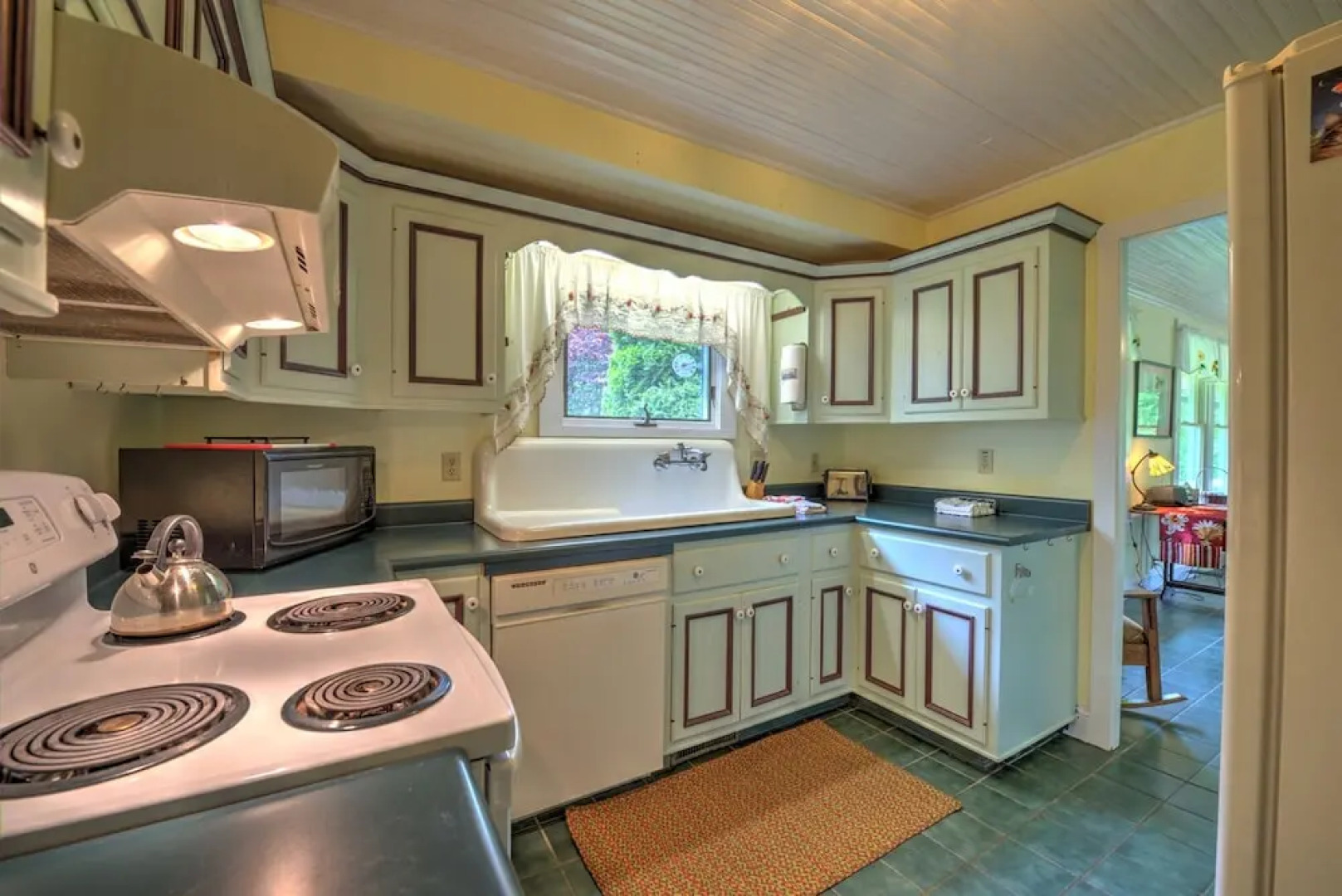 Grace House 525 5 Bedrooms 4 Bathrooms Home