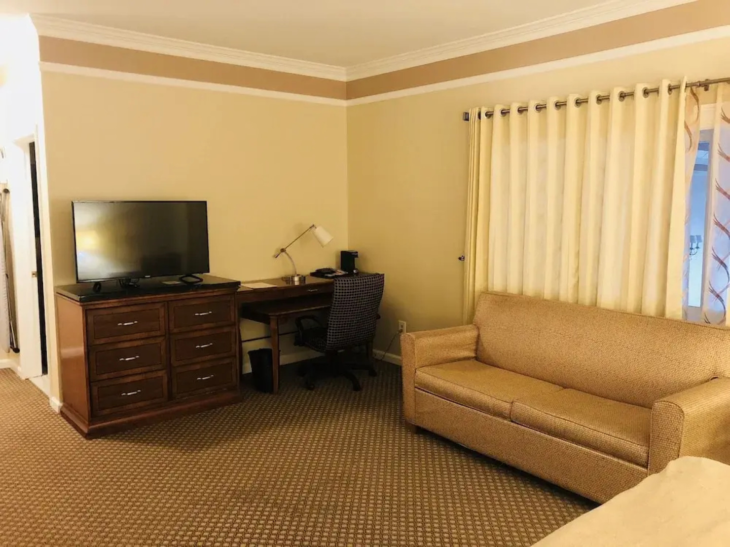 Villa On The River Inn